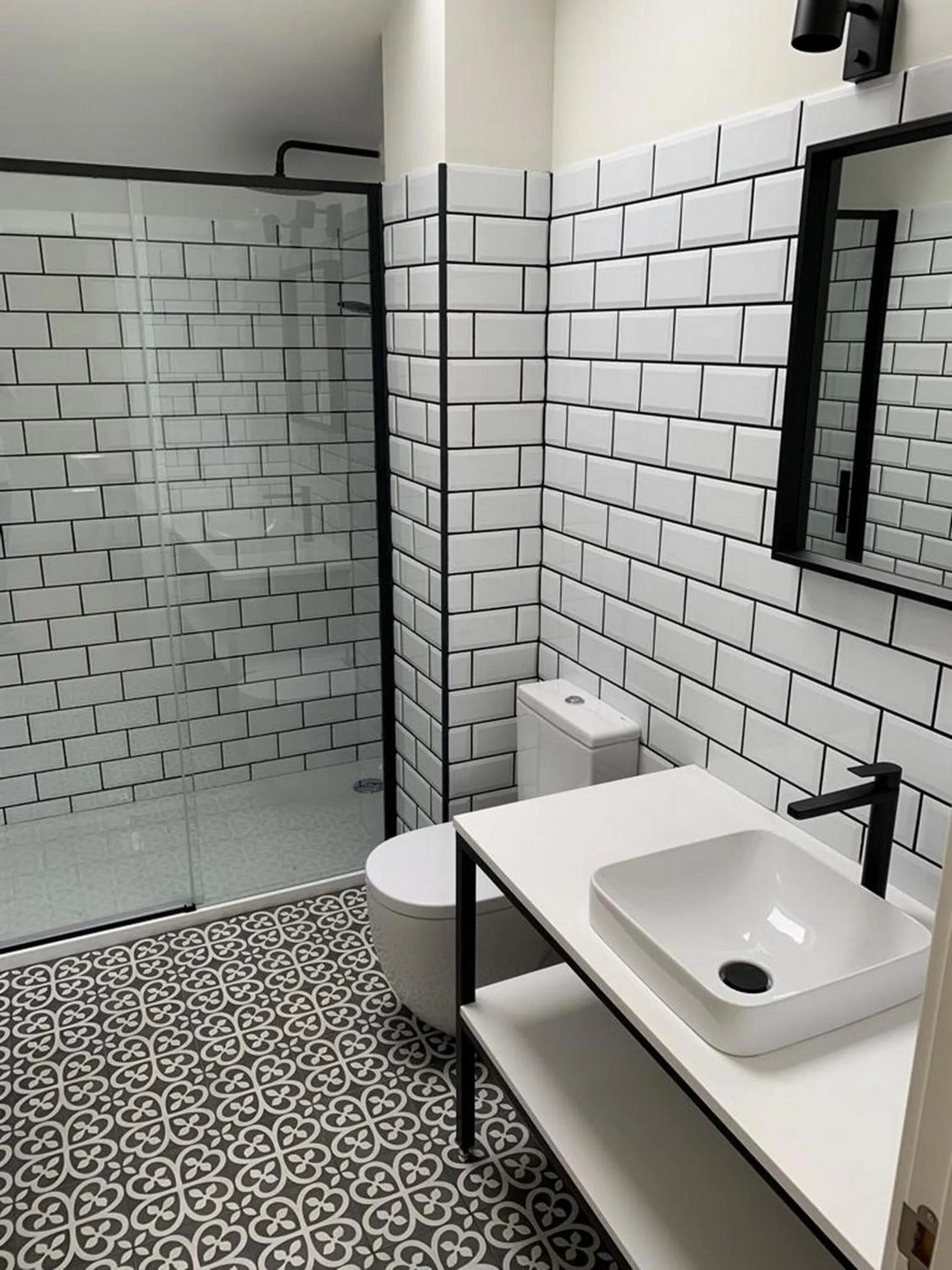 Bathroom in Apartamentos La Bicicleta