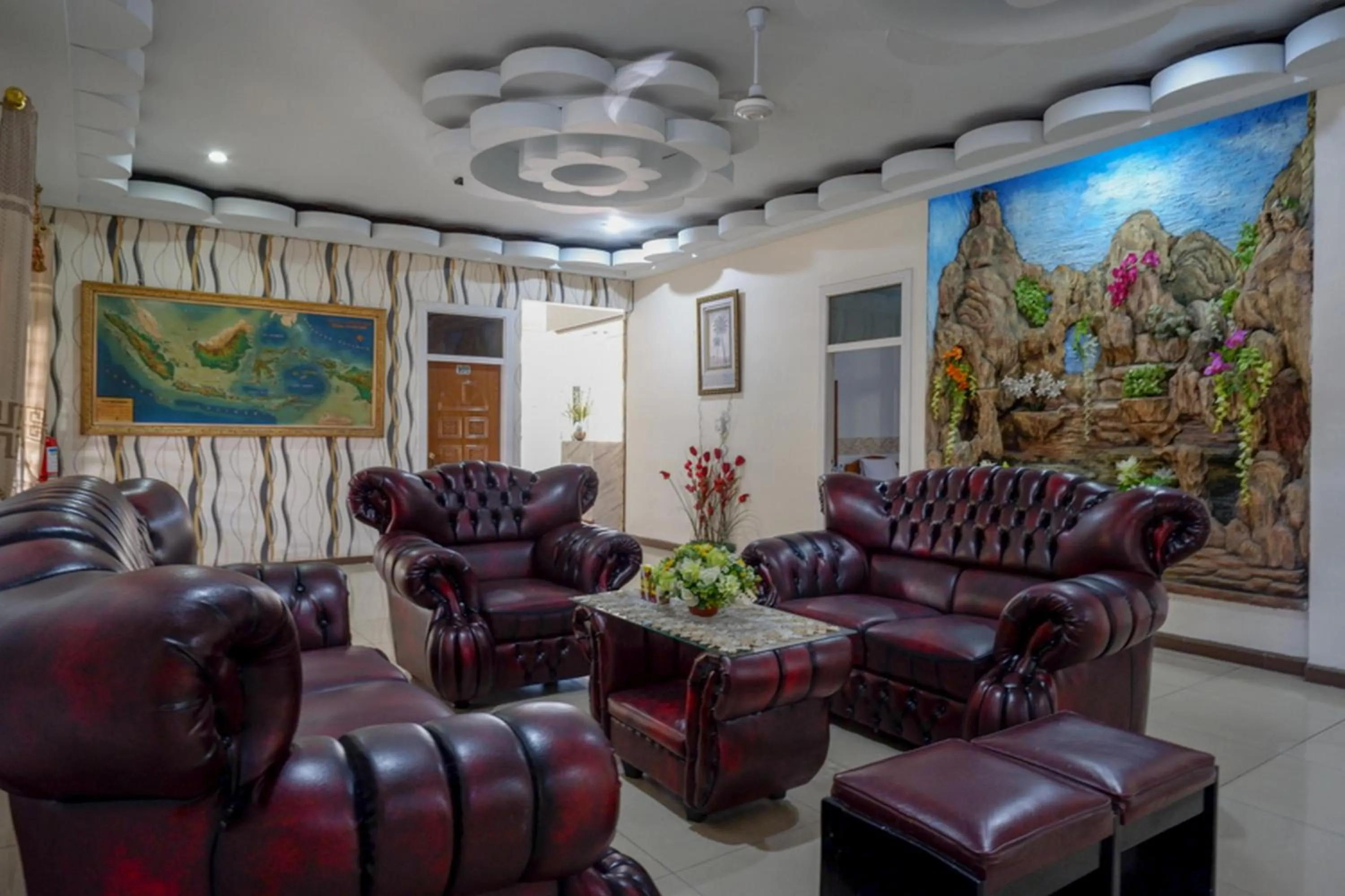 RedDoorz Plus Syariah at Alam Raya Hotel