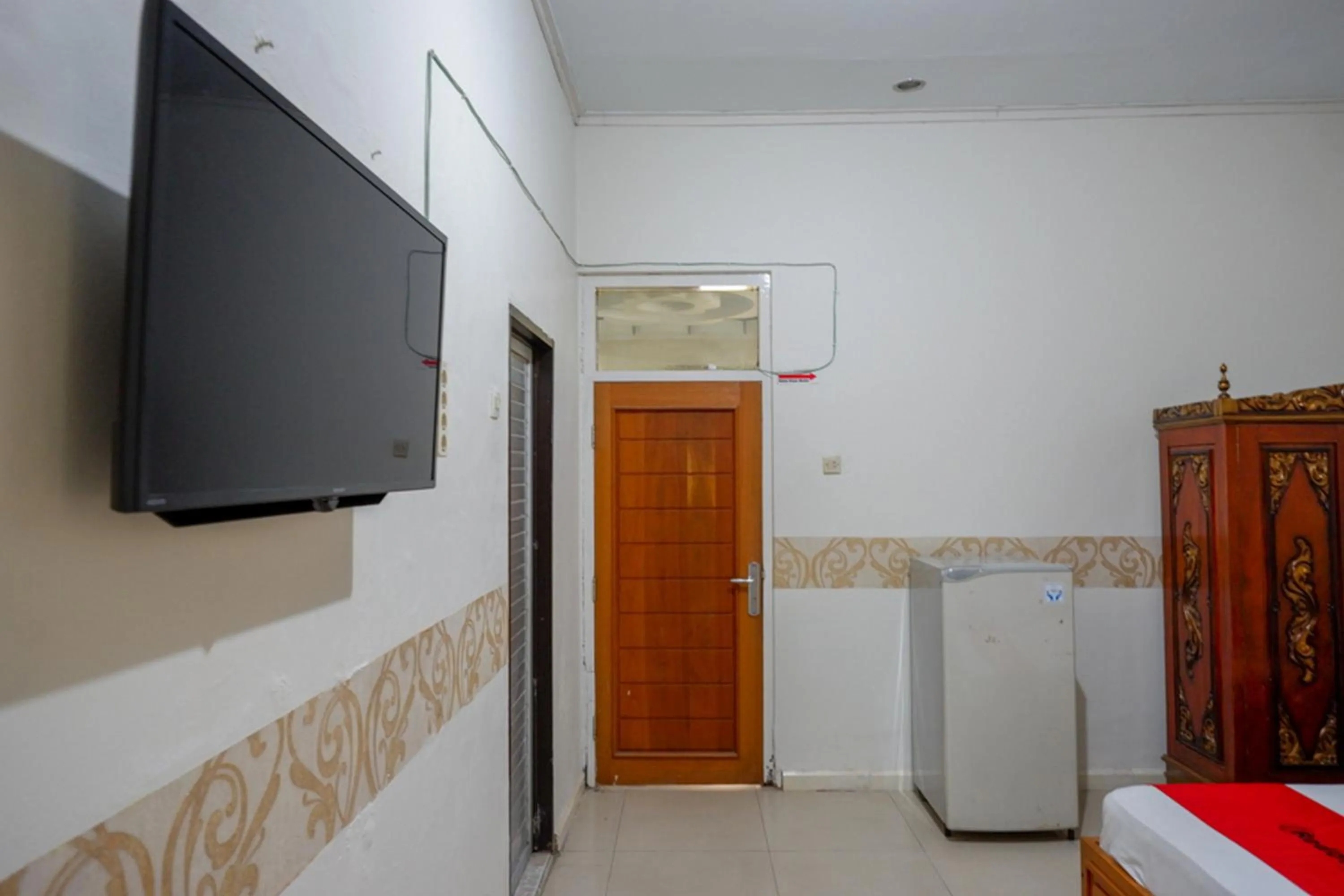 RedDoorz Plus Syariah at Alam Raya Hotel