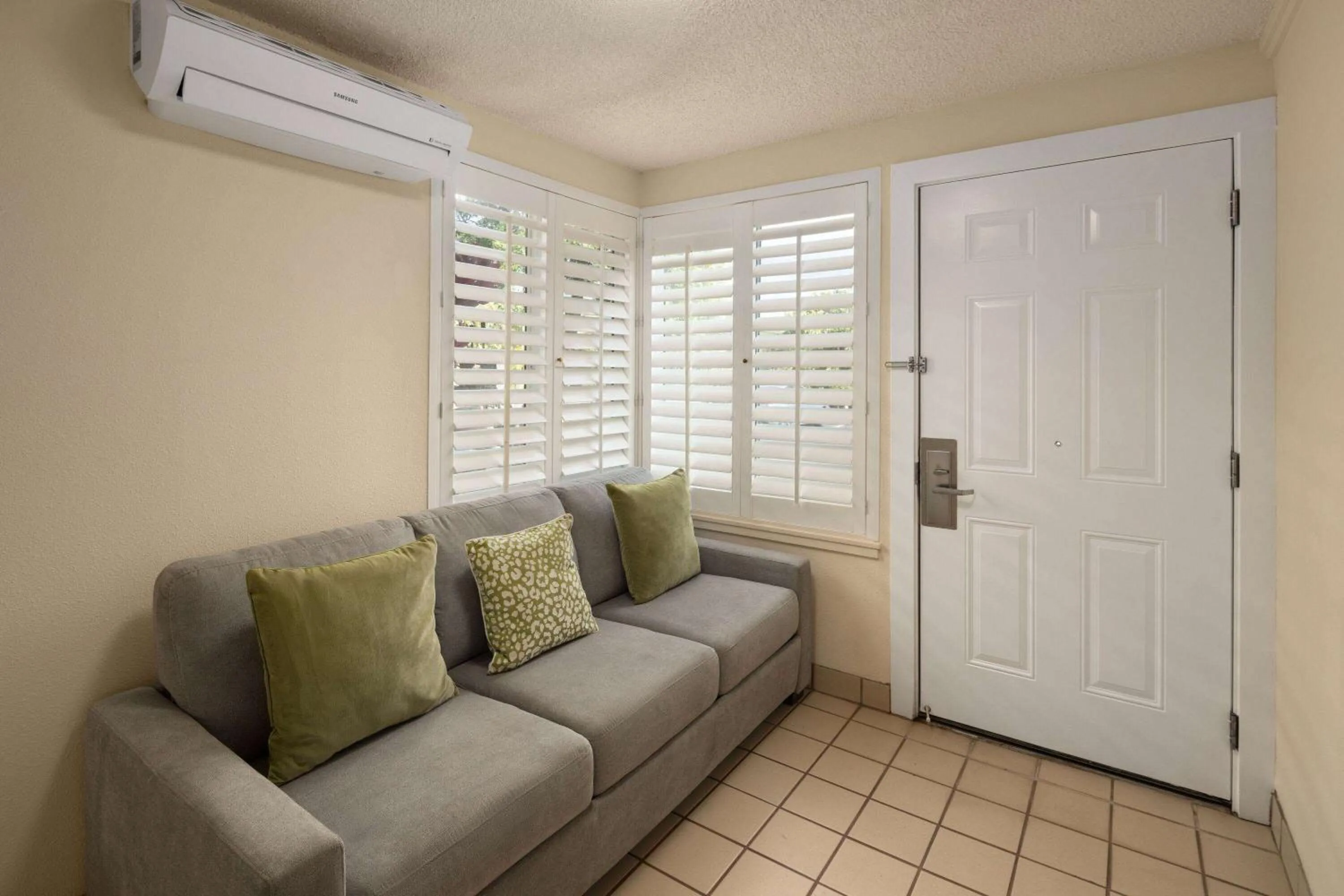 Photo of the whole room in Days Inn by Wyndham Maui Oceanfront