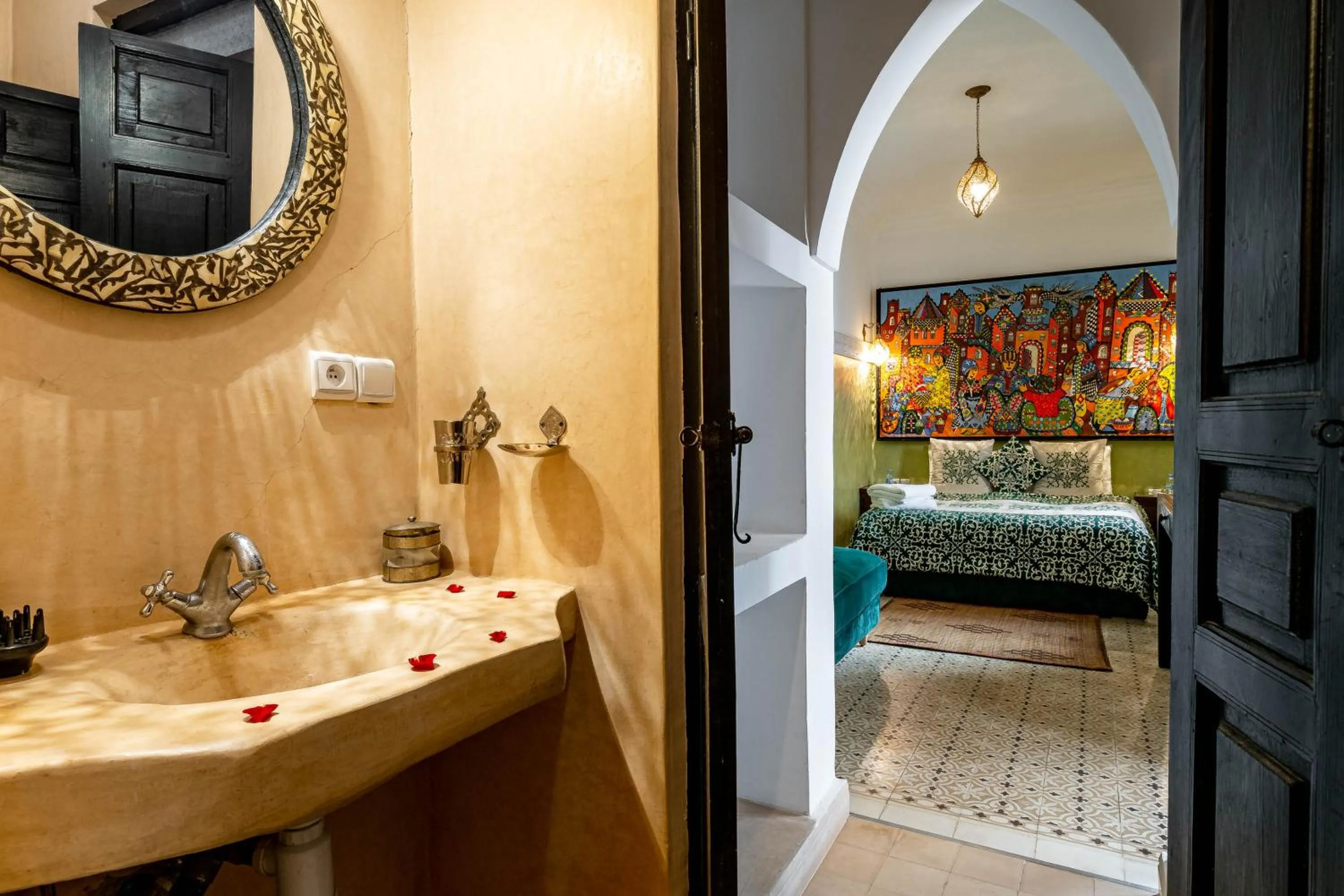 Photo of the whole room, Bed in RIAD LA GAZELLE DU SUD