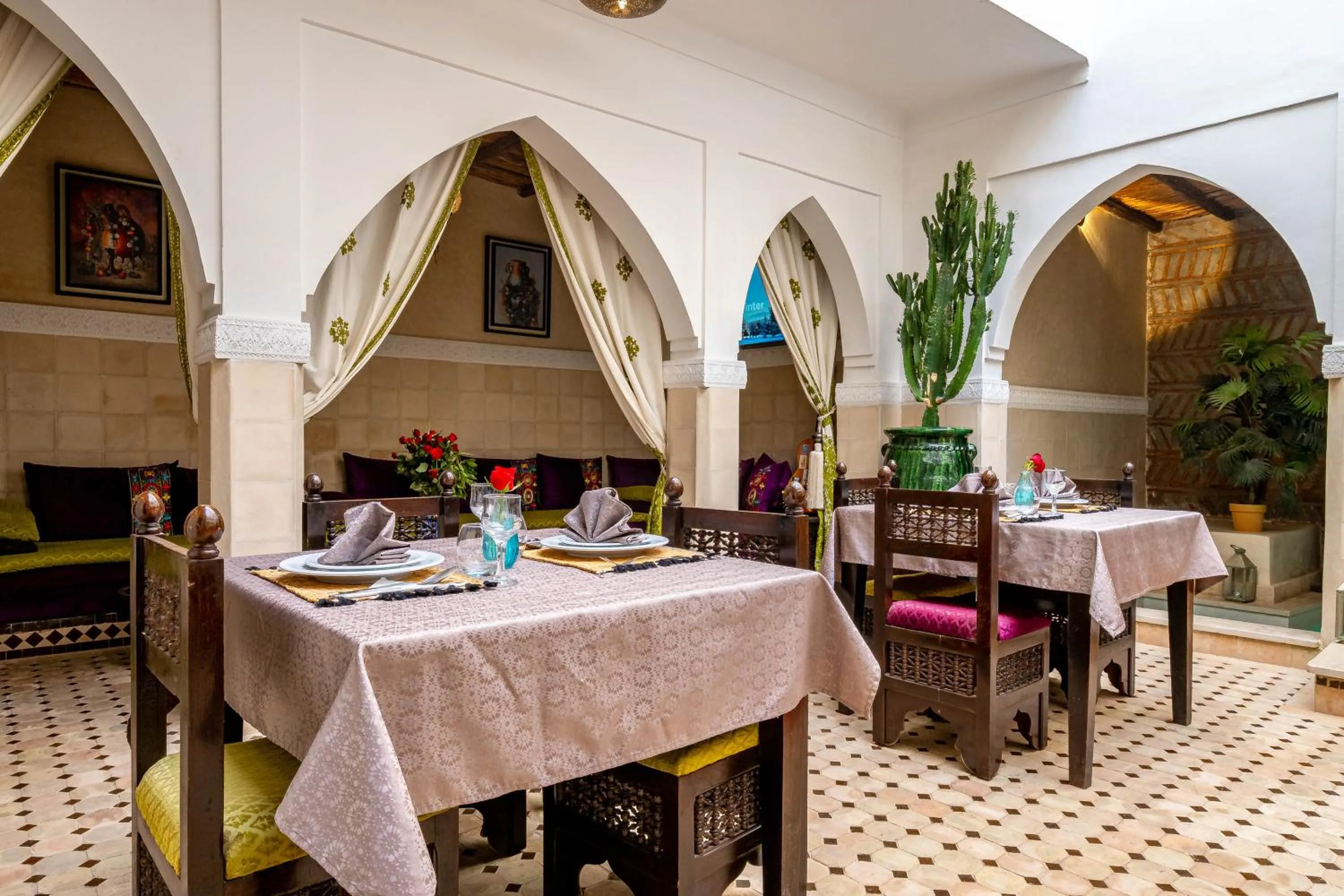 Restaurant/places to eat in RIAD LA GAZELLE DU SUD