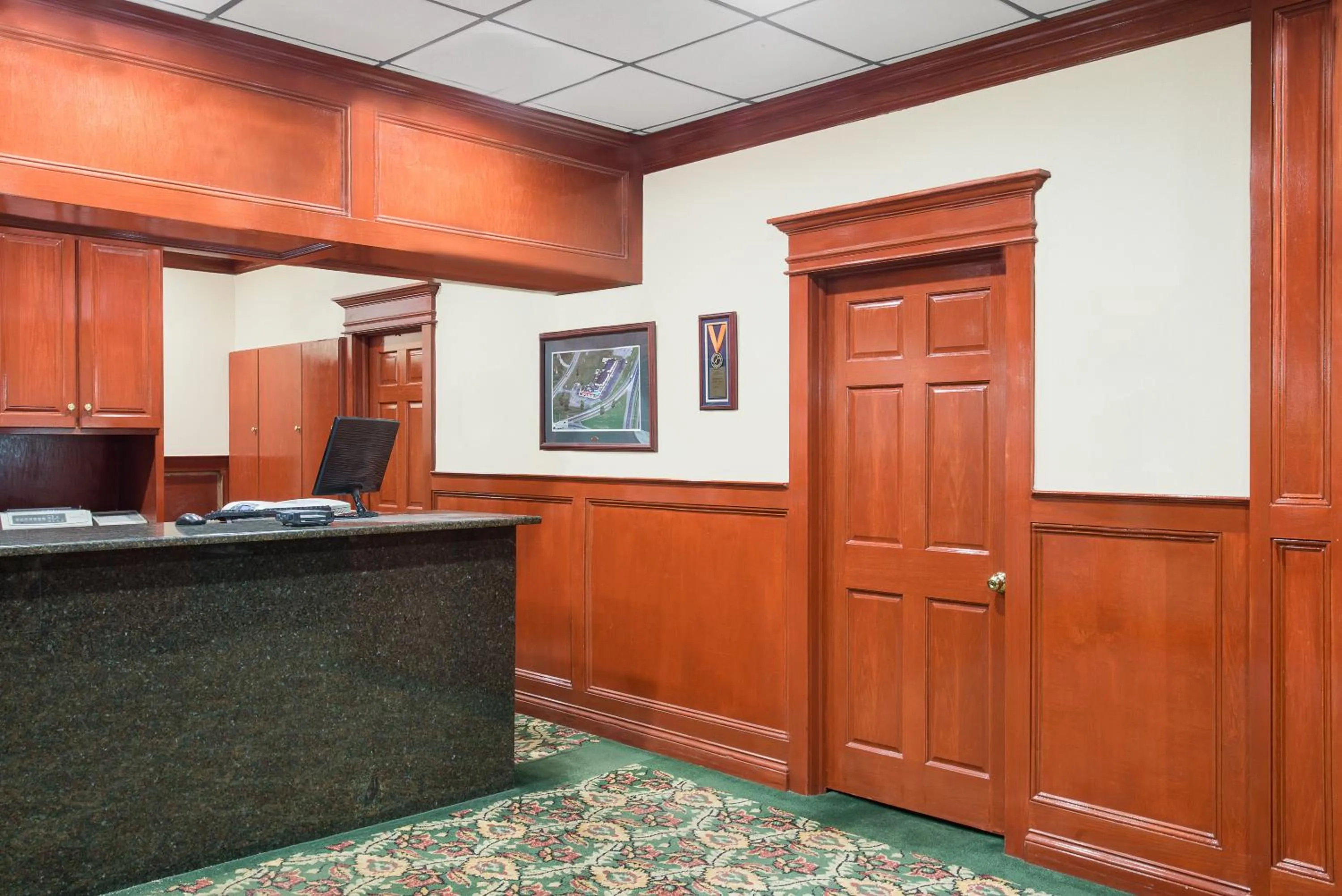 Lobby or reception in Howard Johnson by Wyndham Saugerties