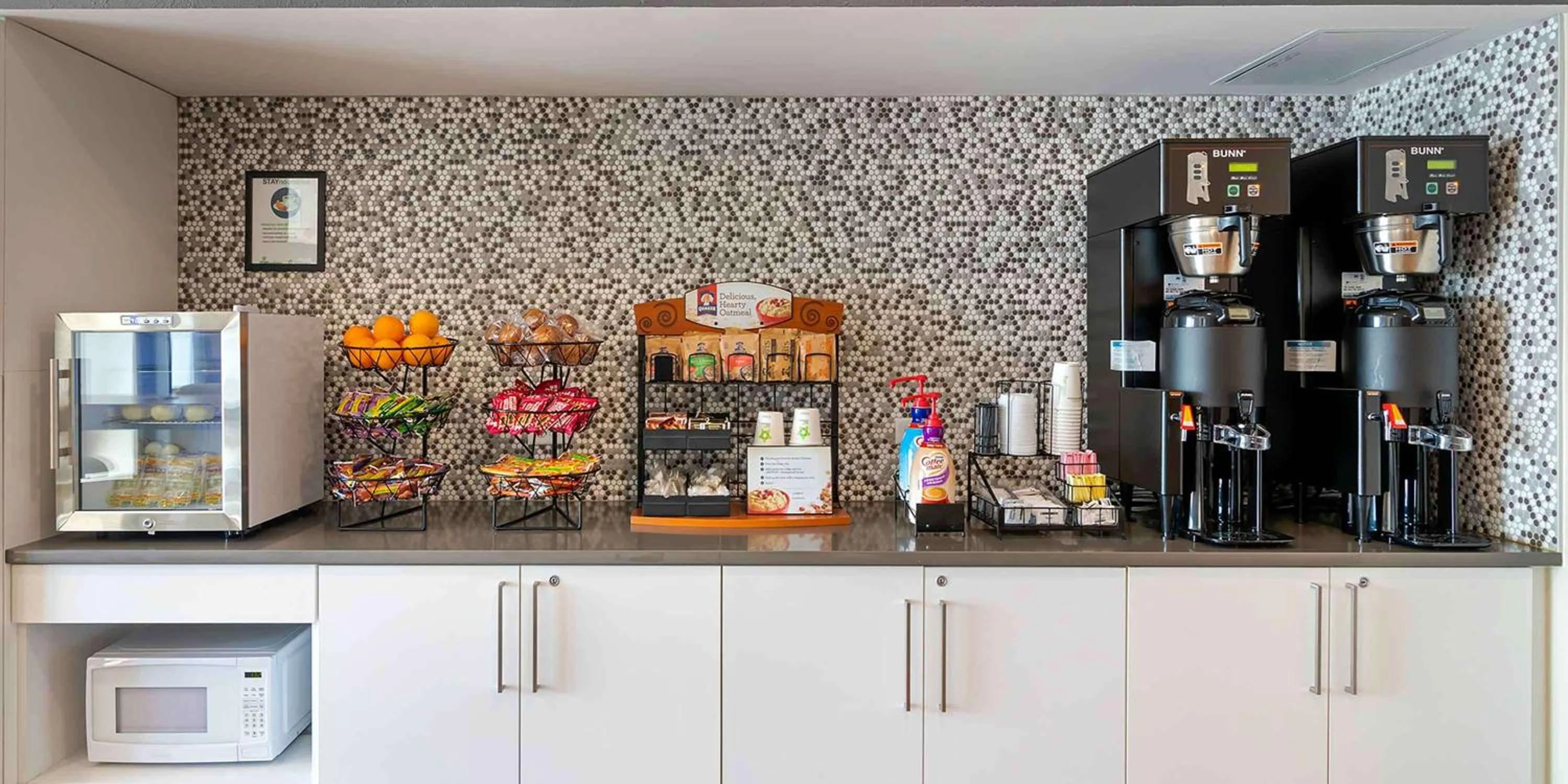 Breakfast in Extended Stay America Premier Suites - Savannah - Pooler