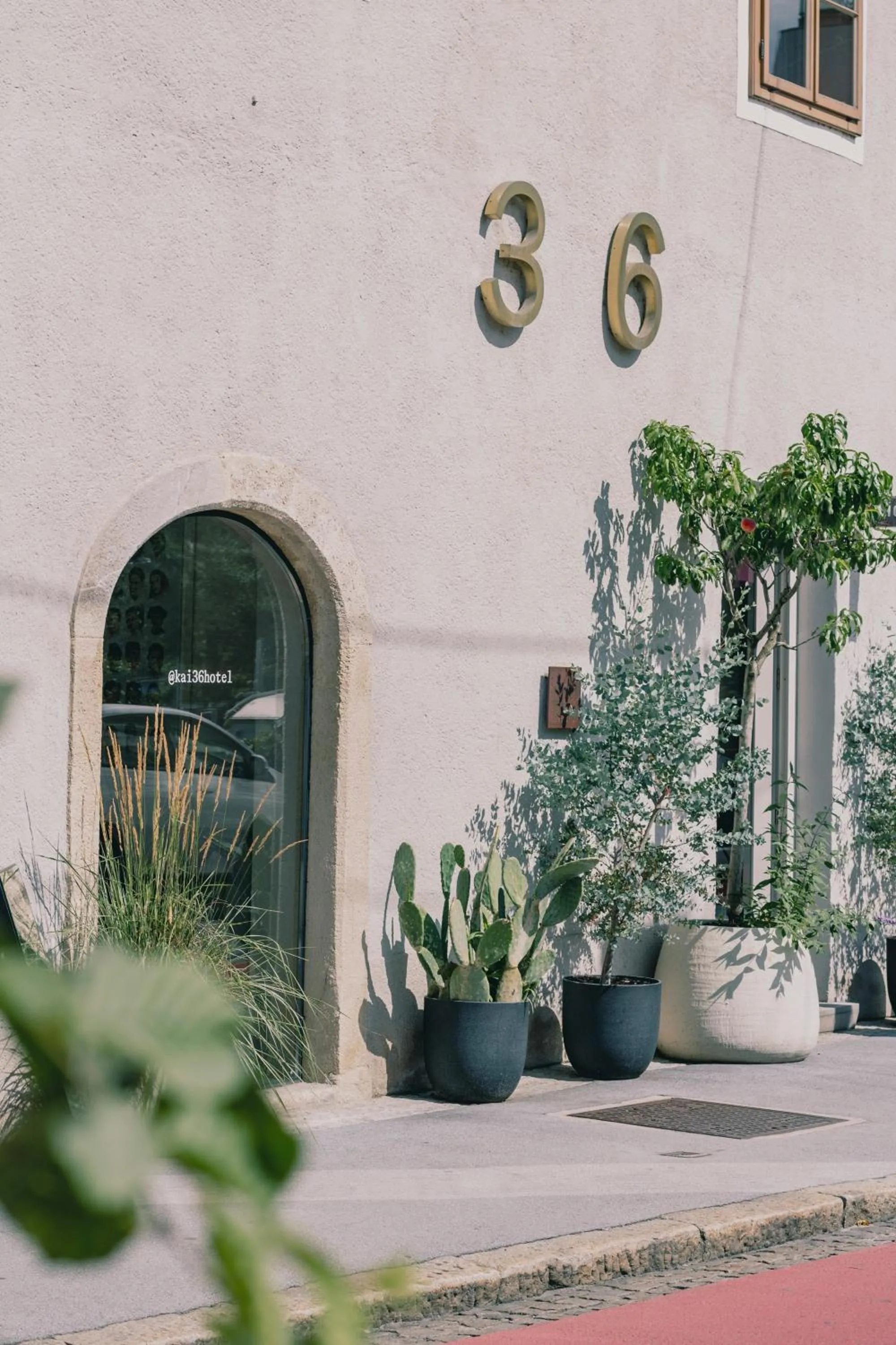 Facade/entrance in Kai 36 - Hotel zwischen Fels und Fluss