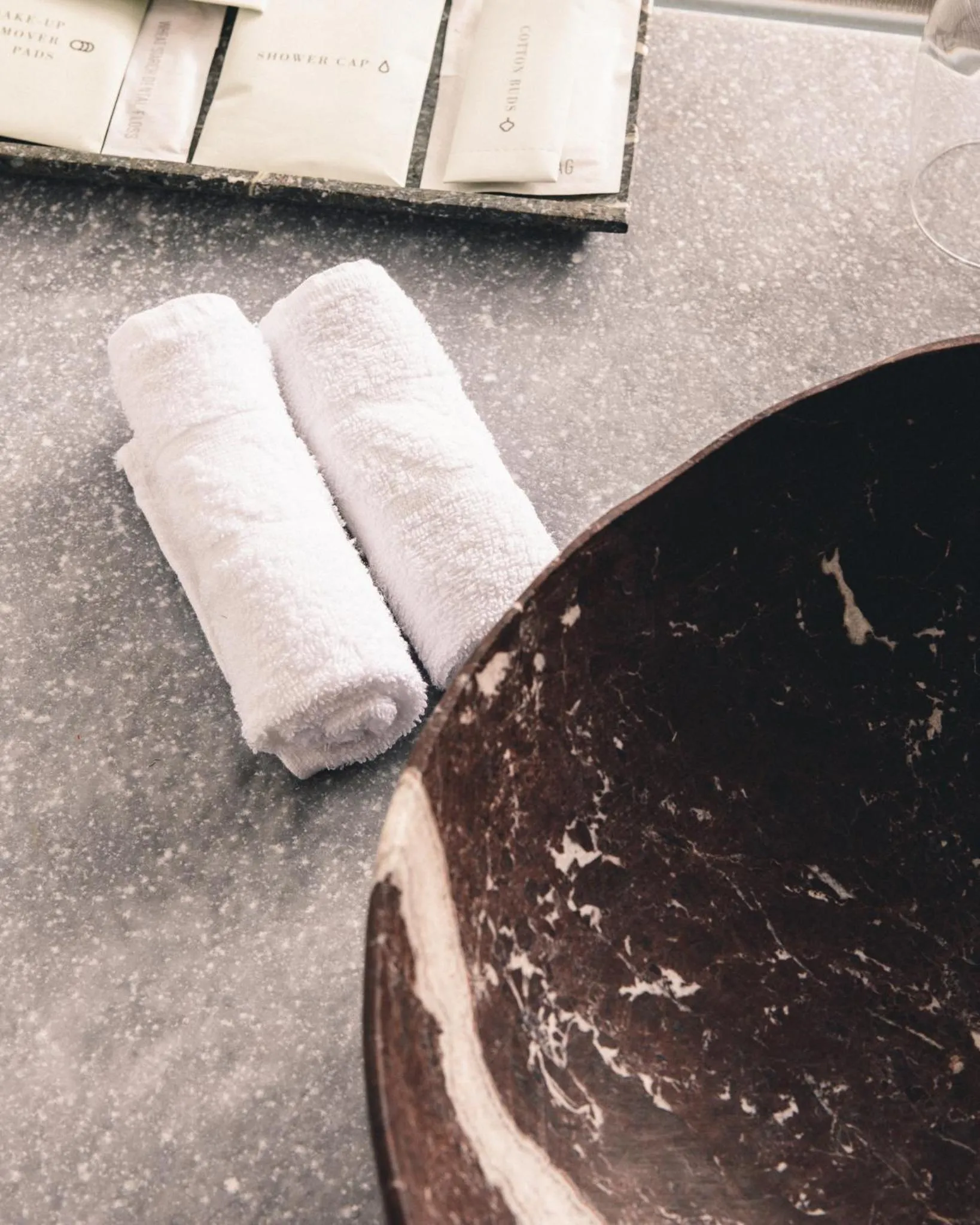 Bathroom in Kai 36 - Hotel zwischen Fels und Fluss