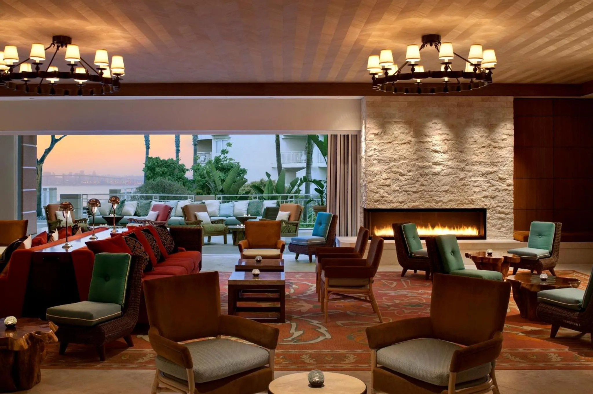 Lounge or bar in Loews Coronado Bay Resort
