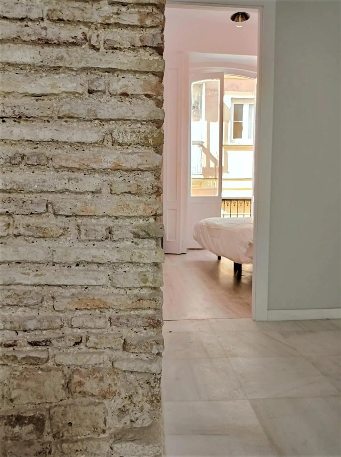 Balcony/Terrace in Planeta Cadiz Hostel