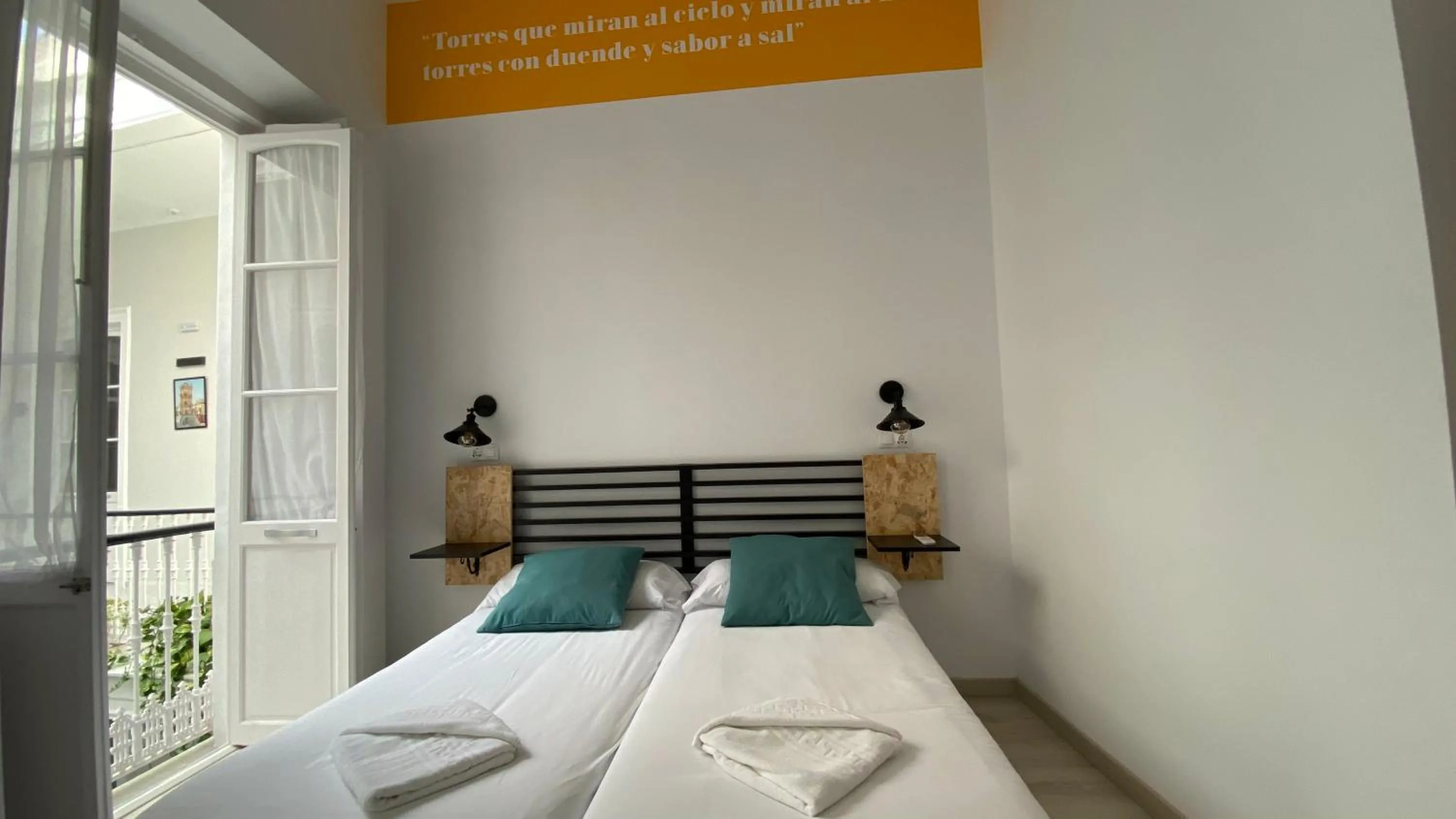 Bed in Planeta Cadiz Hostel