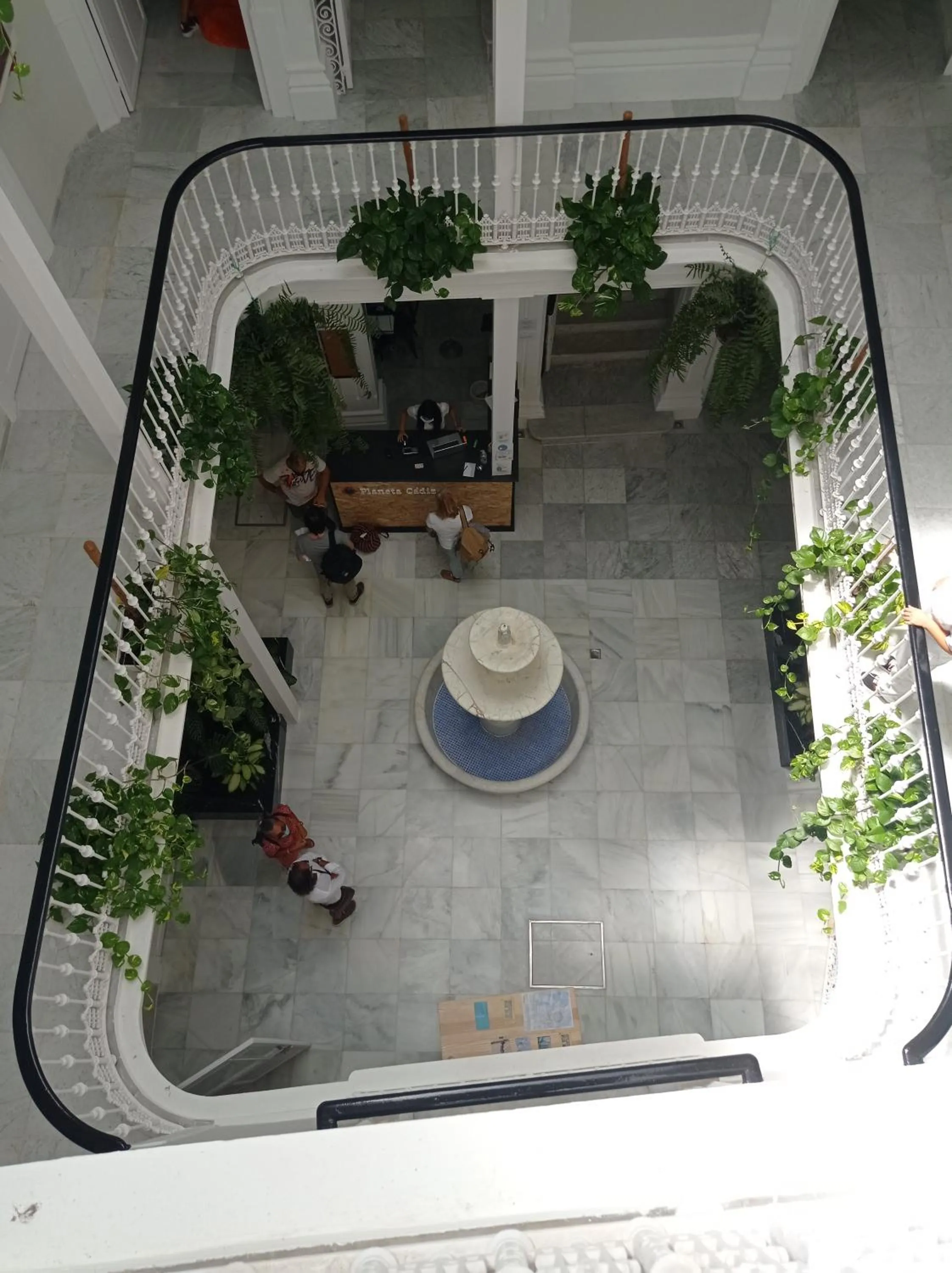 Patio in Planeta Cadiz Hostel