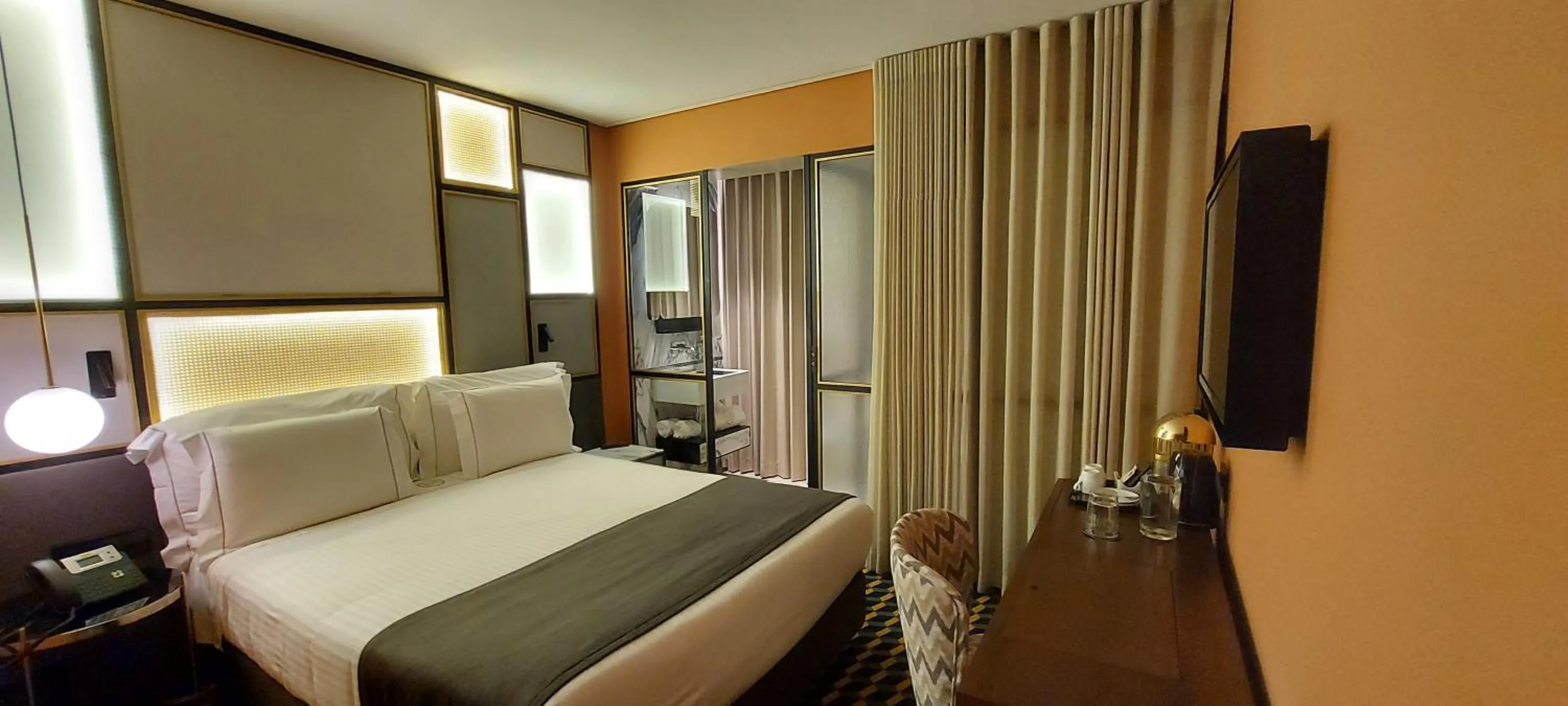 Photo of the whole room, Bed in The Convo Porto Hotel & Apartment