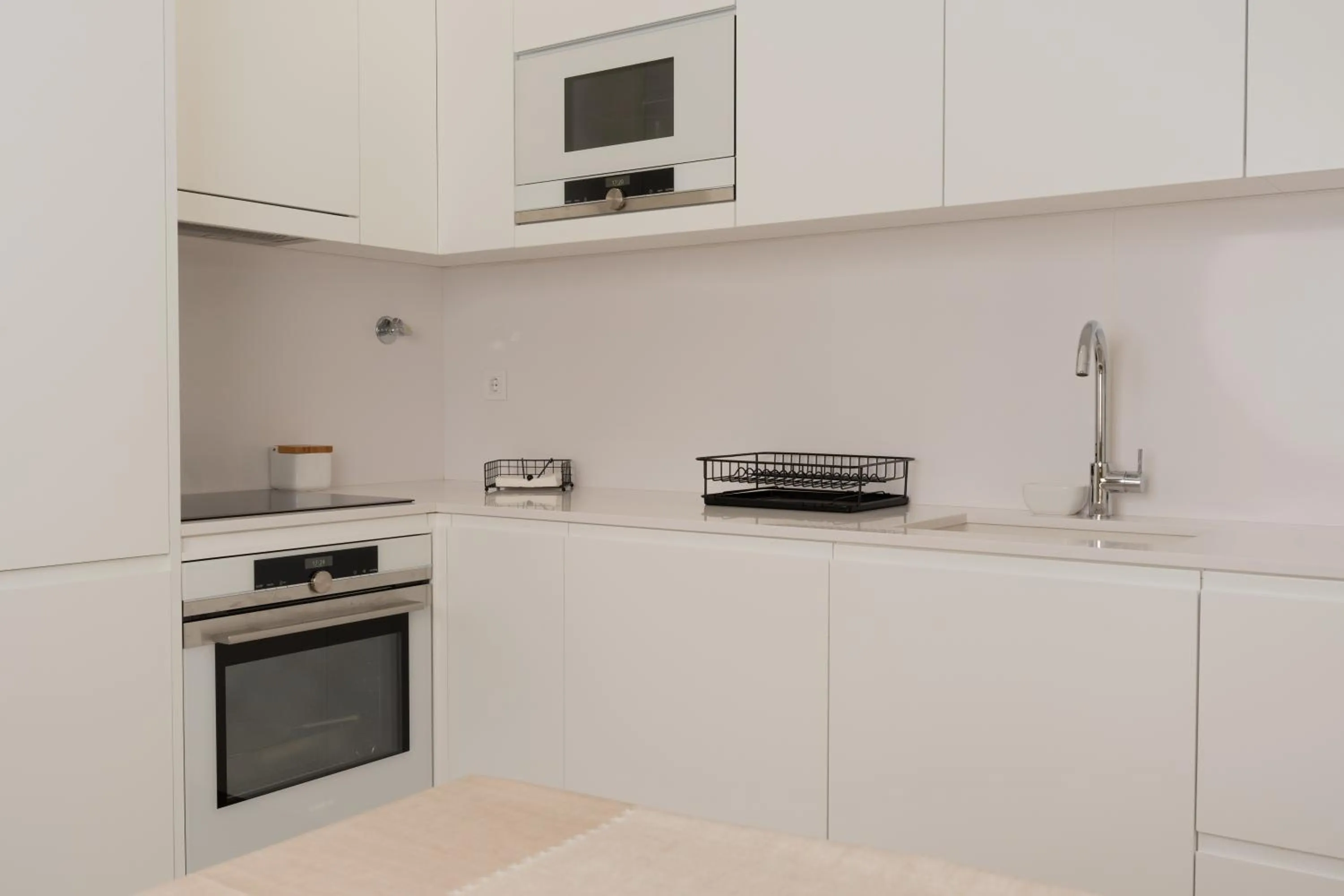 Kitchen or kitchenette in The Convo Porto Hotel & Apartment