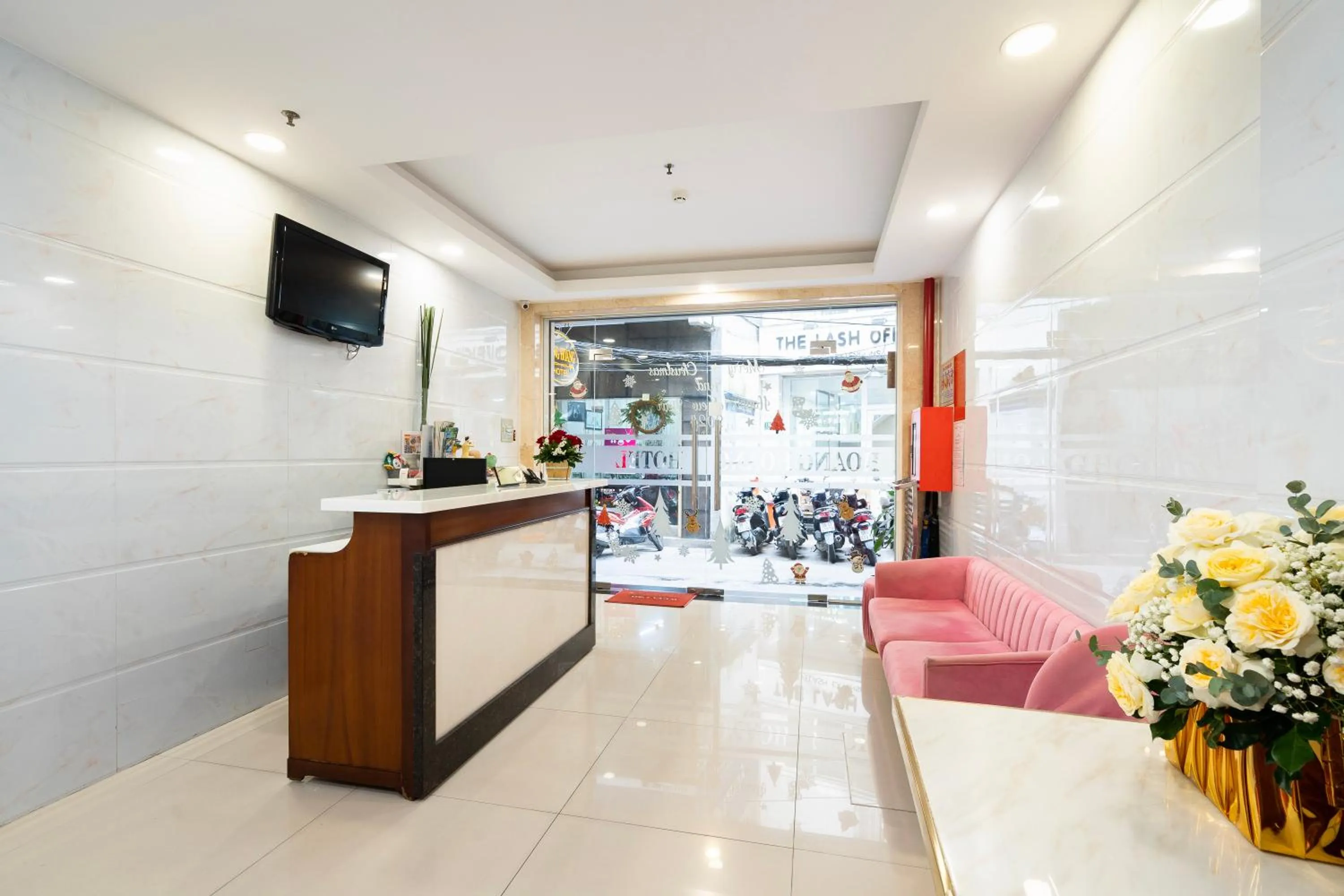 Lobby or reception in Hoang Hoang Hotel (Bloom 3)