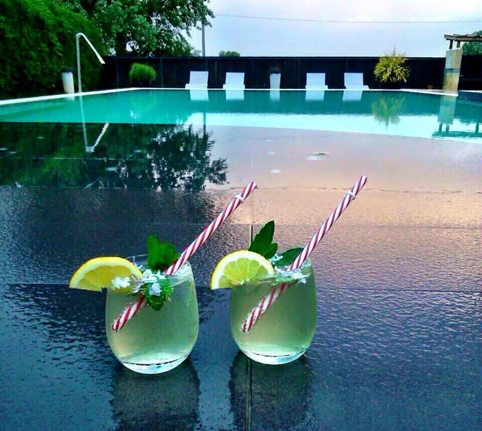 Alcoholic drinks in Butik Design Rooms