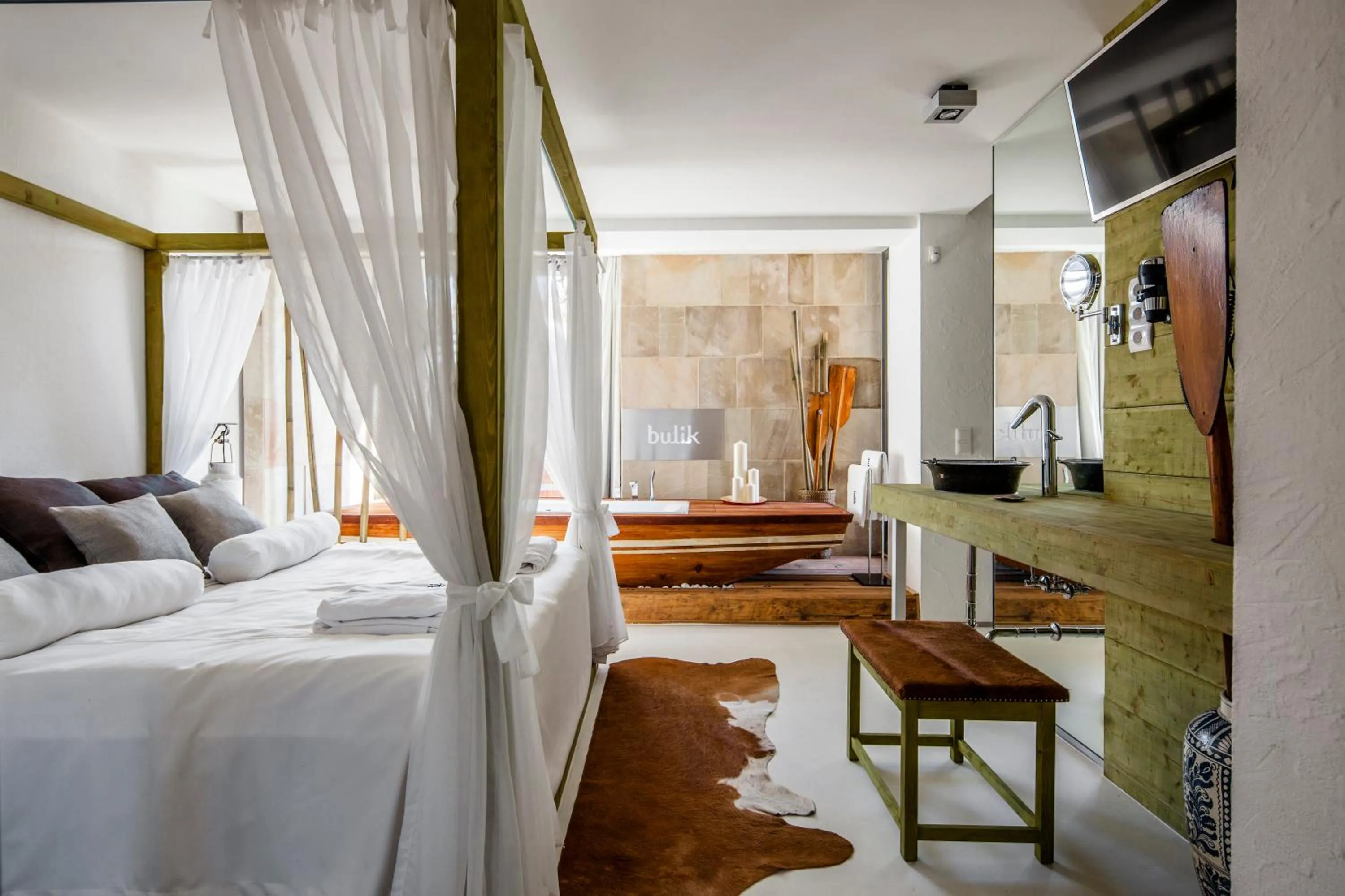 Photo of the whole room in Butik Design Rooms