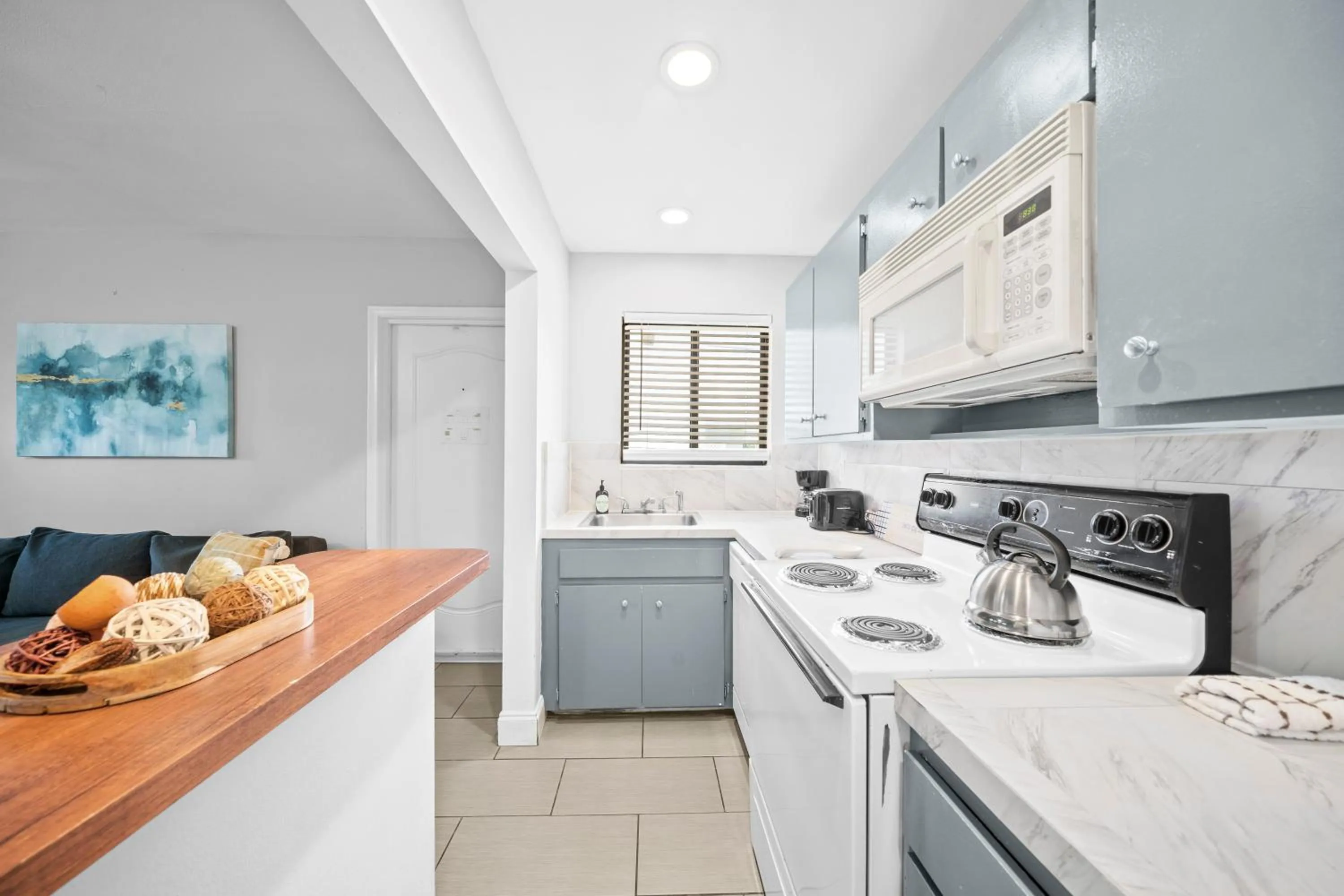 kitchen in Bayview Apartments By Lowkl