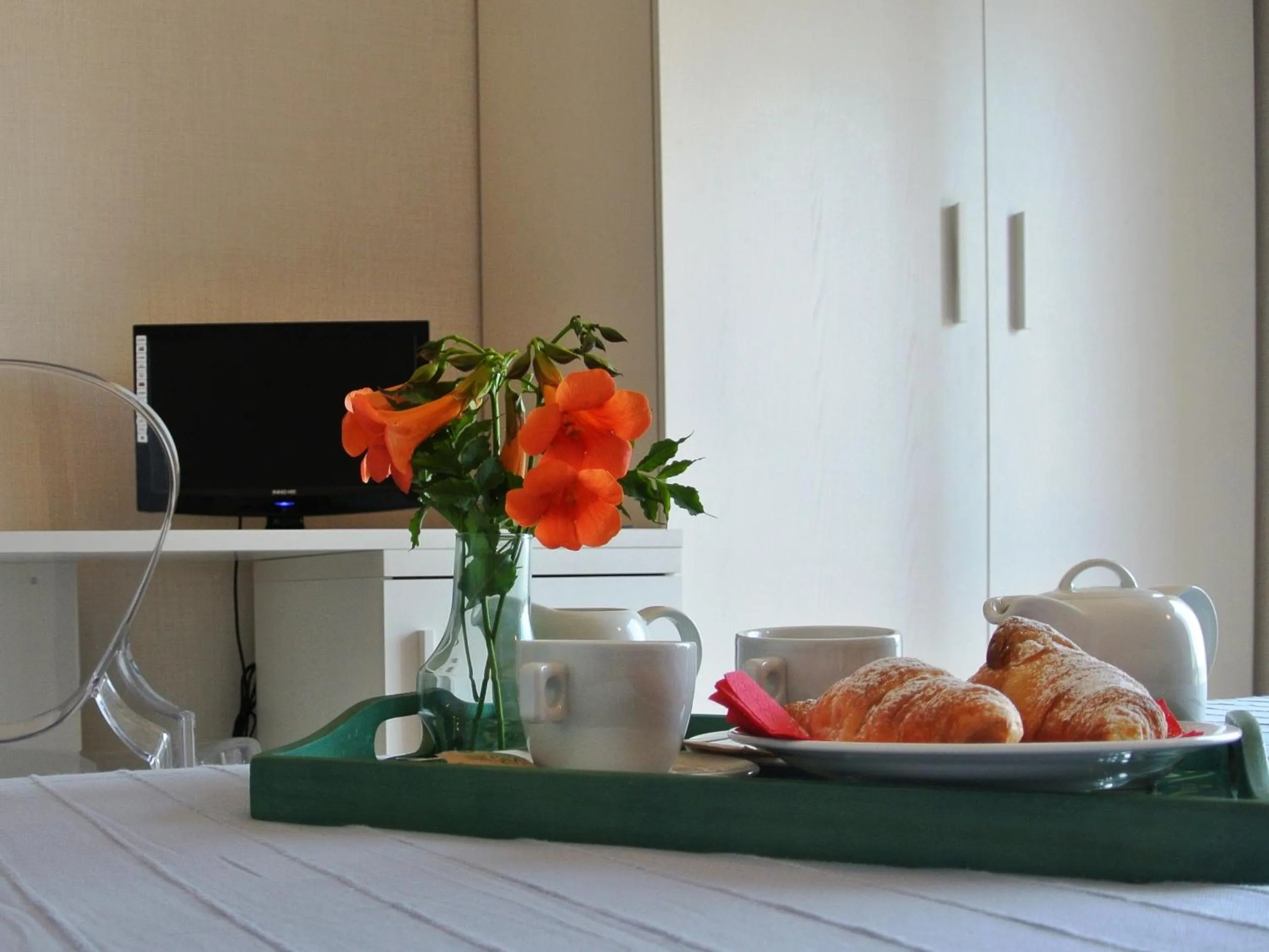 TV and multimedia in Hotel Baia Azzurra