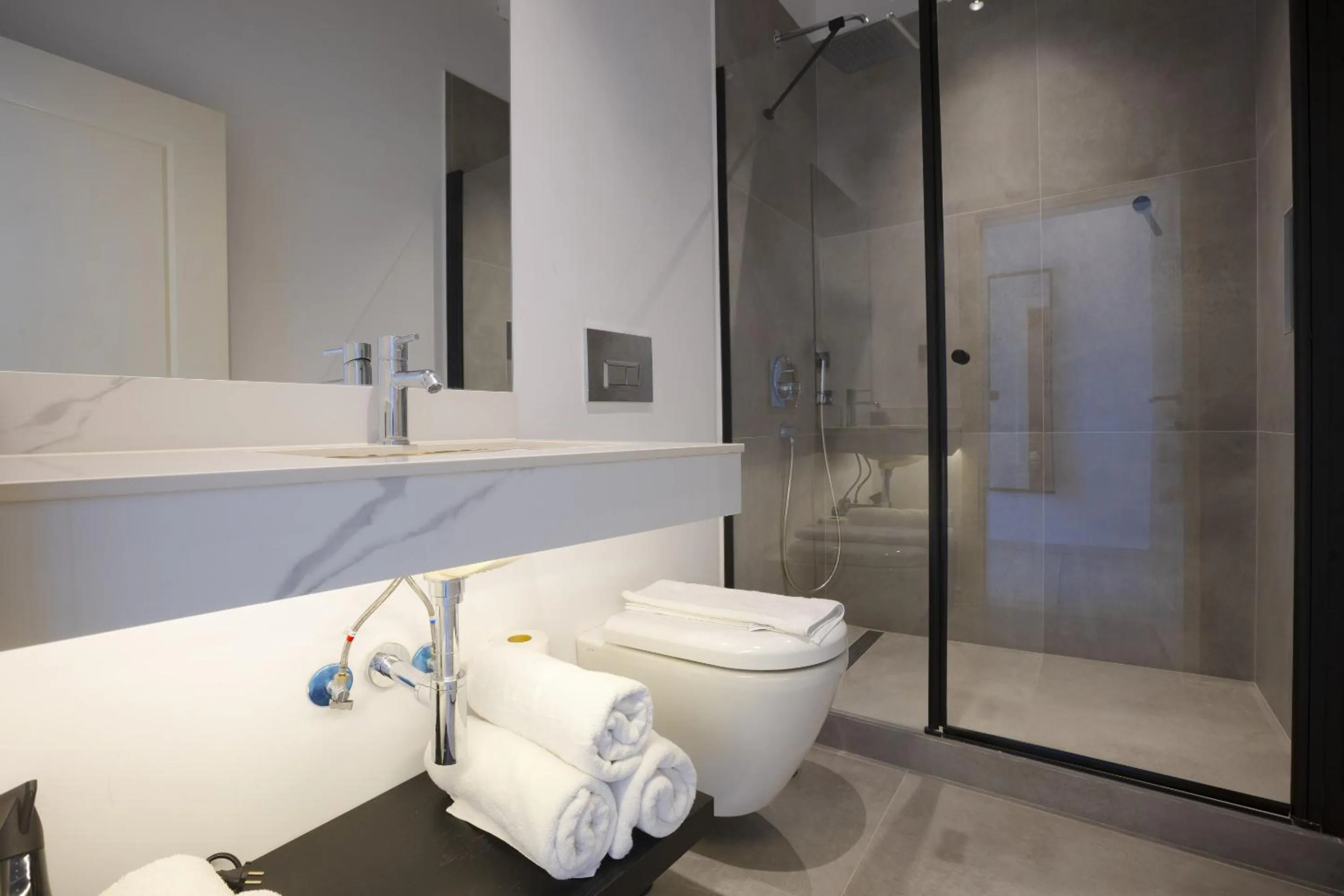 Bathroom in AEGEAN Apartments - Marina & Chios Island View