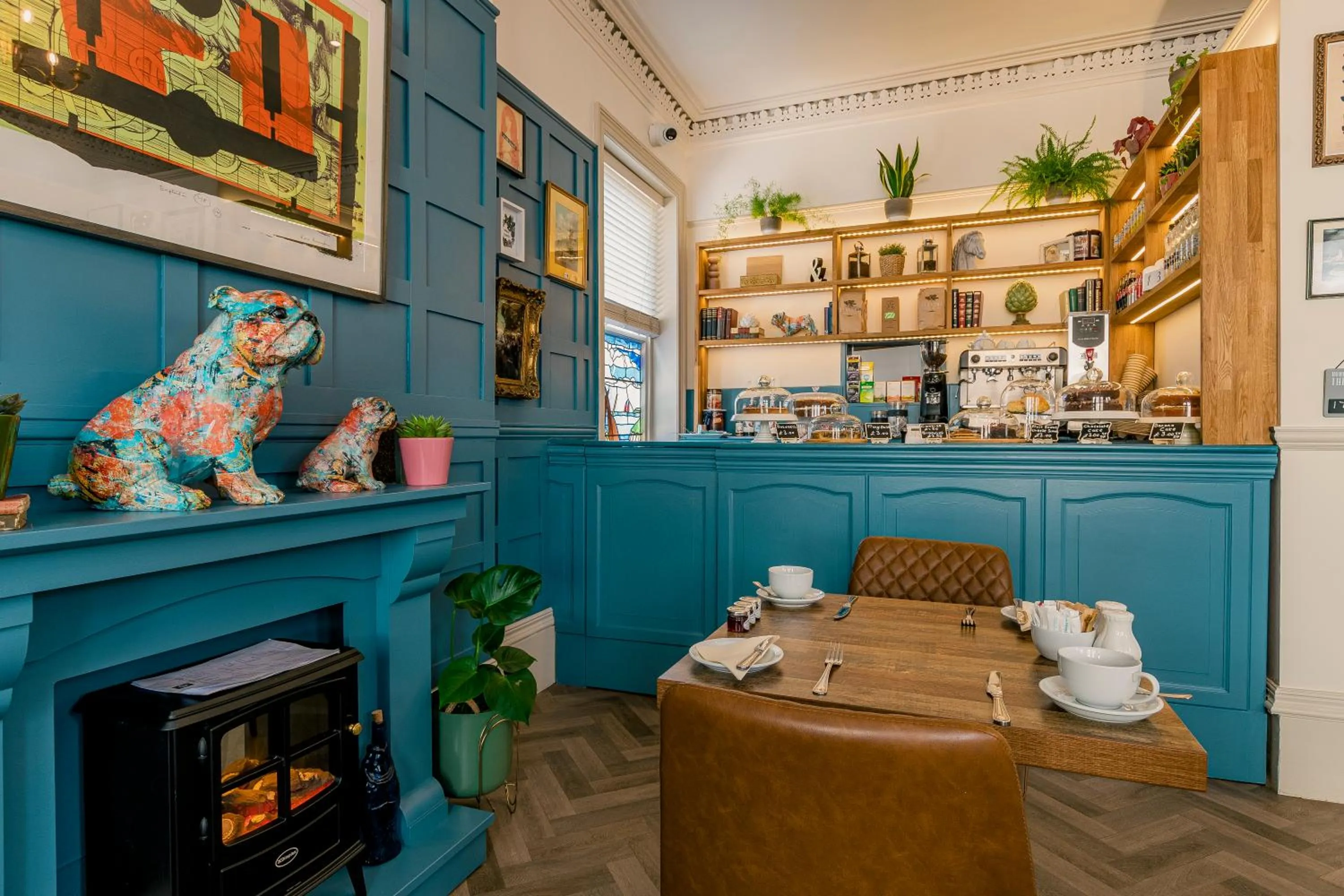 Restaurant/places to eat in Rowntree Lodge