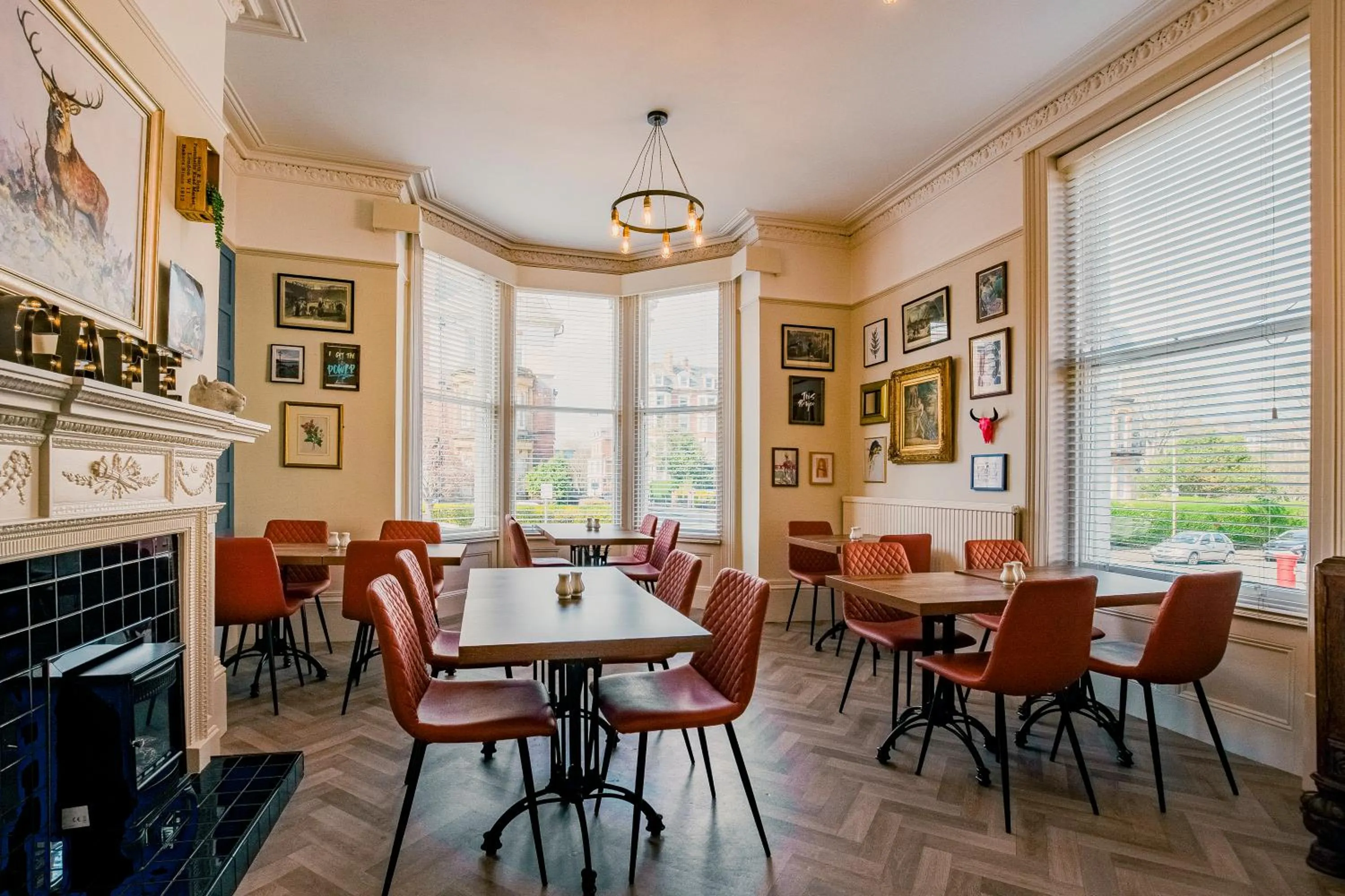 Restaurant/places to eat in Rowntree Lodge