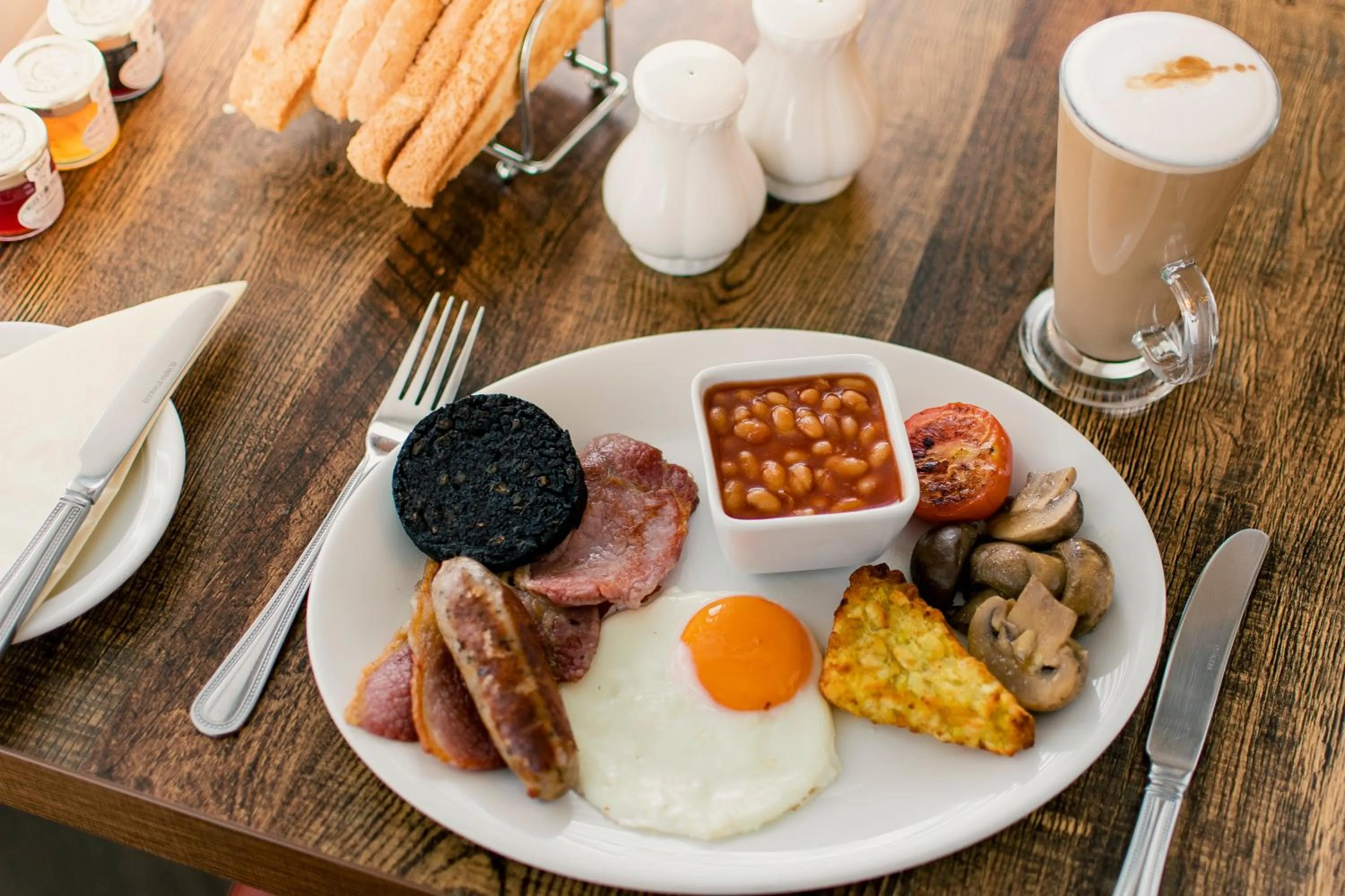 Restaurant/places to eat in Rowntree Lodge