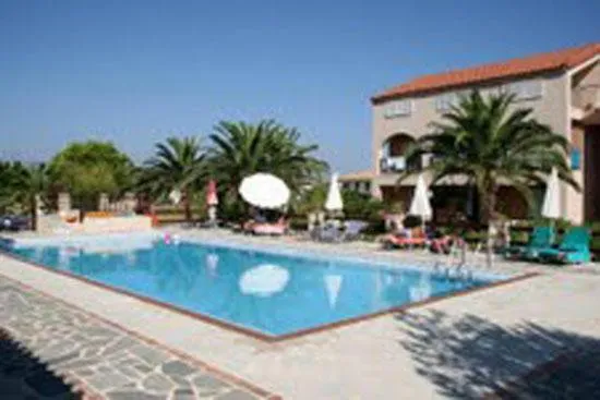 Swimming pool in Daniel Hotel