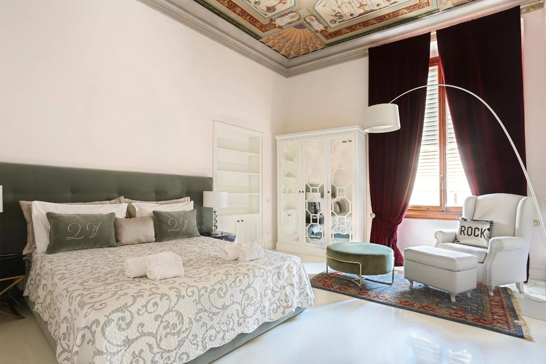 Bedroom in LUXURY suite with amazing Terrace in Florence-hosted by Sweetstay