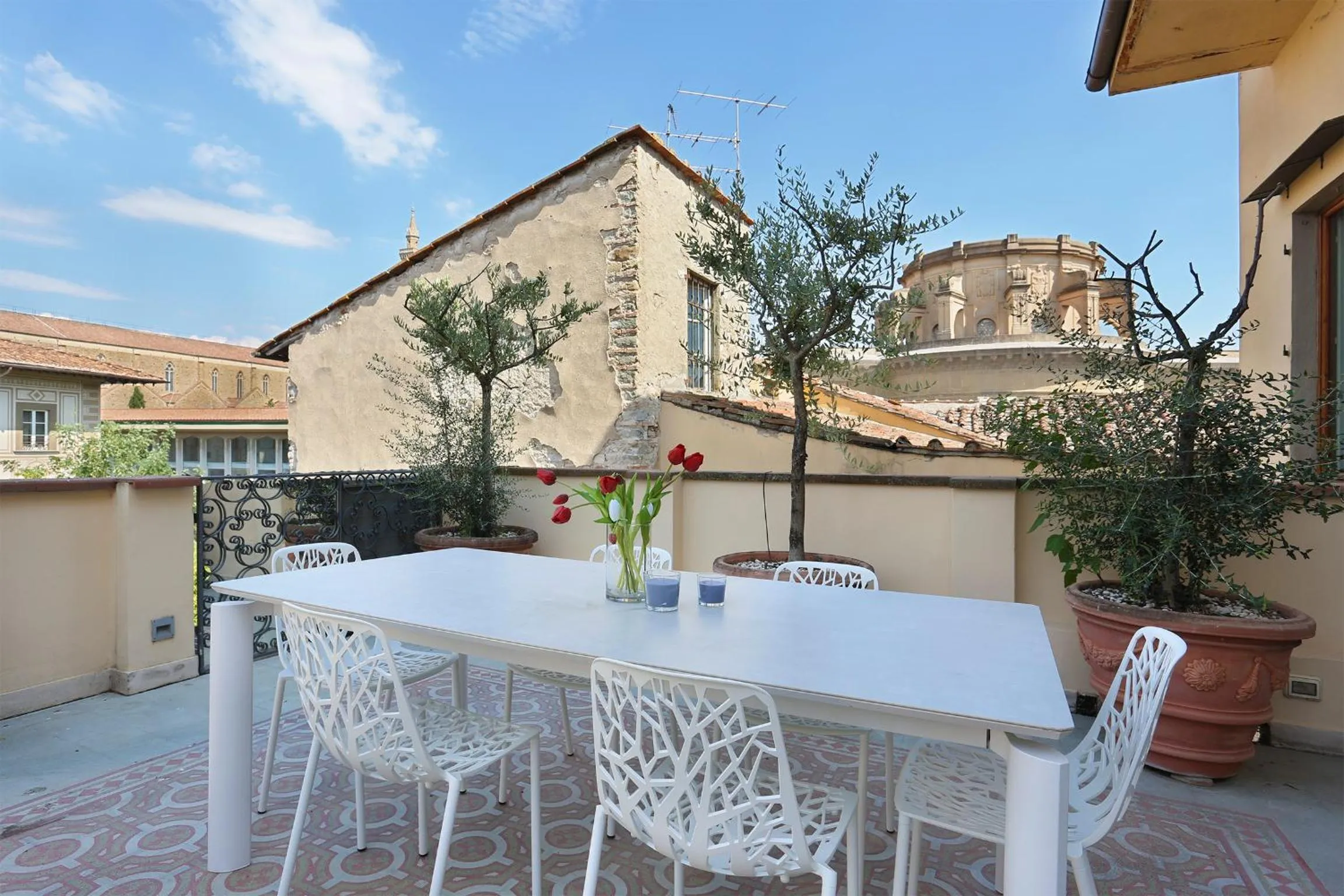 Balcony/Terrace in LUXURY suite with amazing Terrace in Florence-hosted by Sweetstay