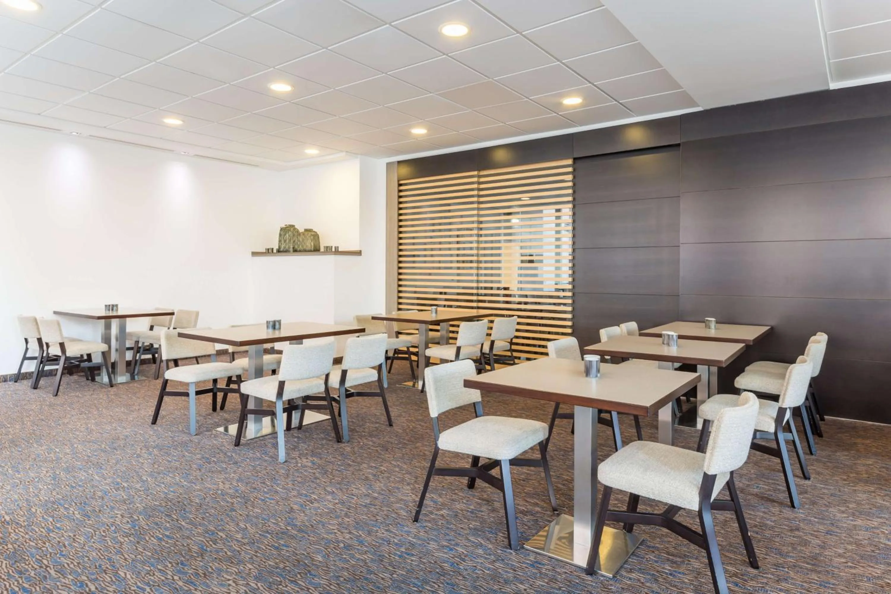 Restaurant/places to eat in Park Inn by Radisson Göttingen