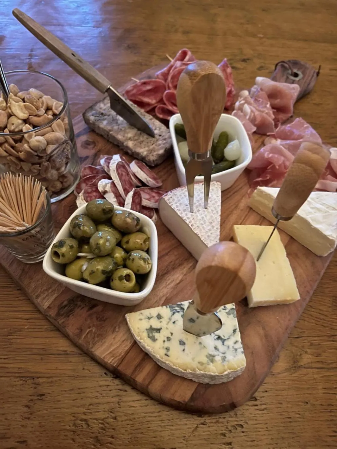 Food and drinks in La Maison du Chevalier - Chambres et tables d'hôtes - adults only