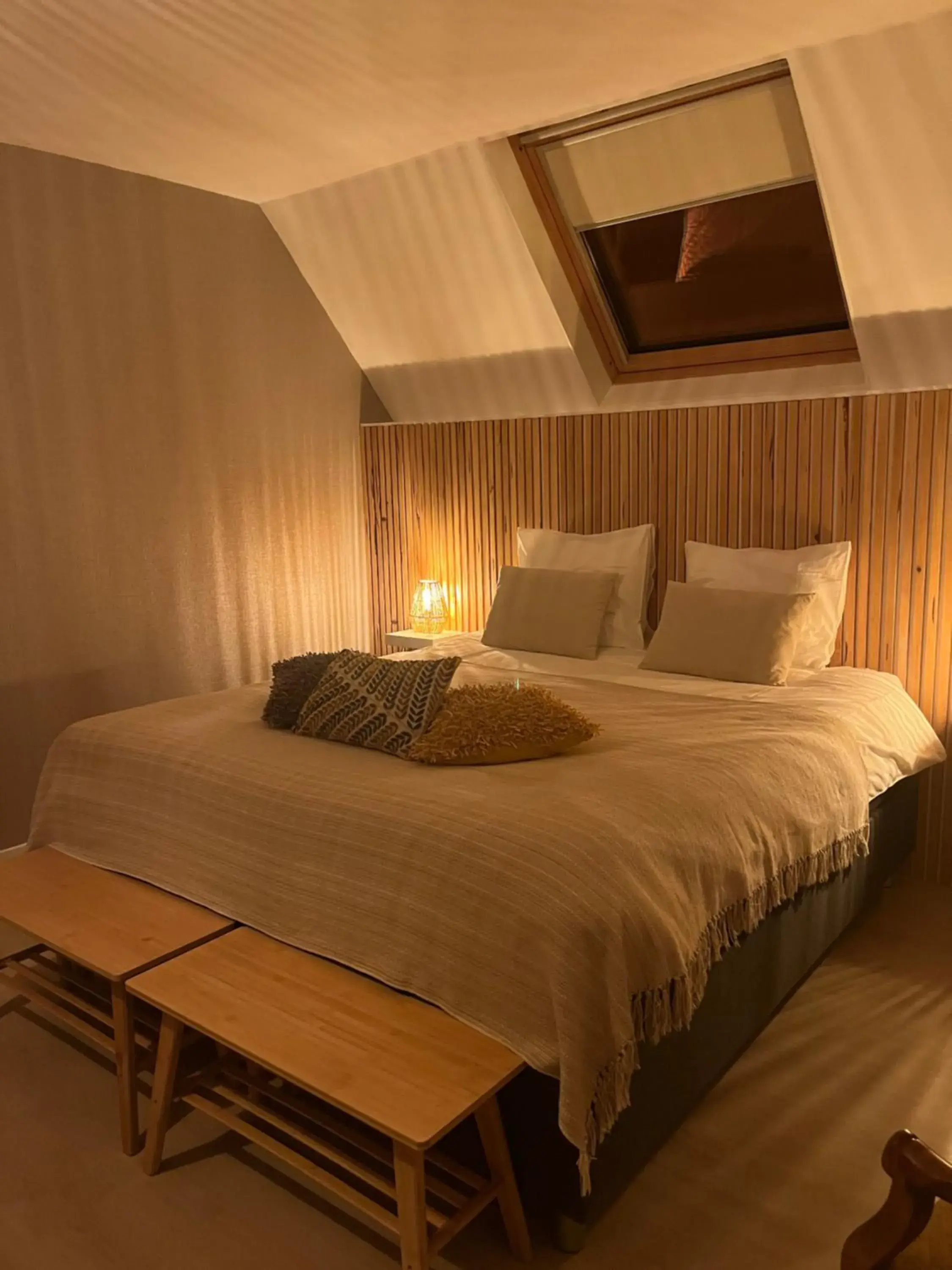 Superior Triple Room in La Maison du Chevalier - Chambres et tables d'hôtes - adults only Superior Triple Room in La Maison du Chevalier - Chambres et tables d'hôtes - adults only