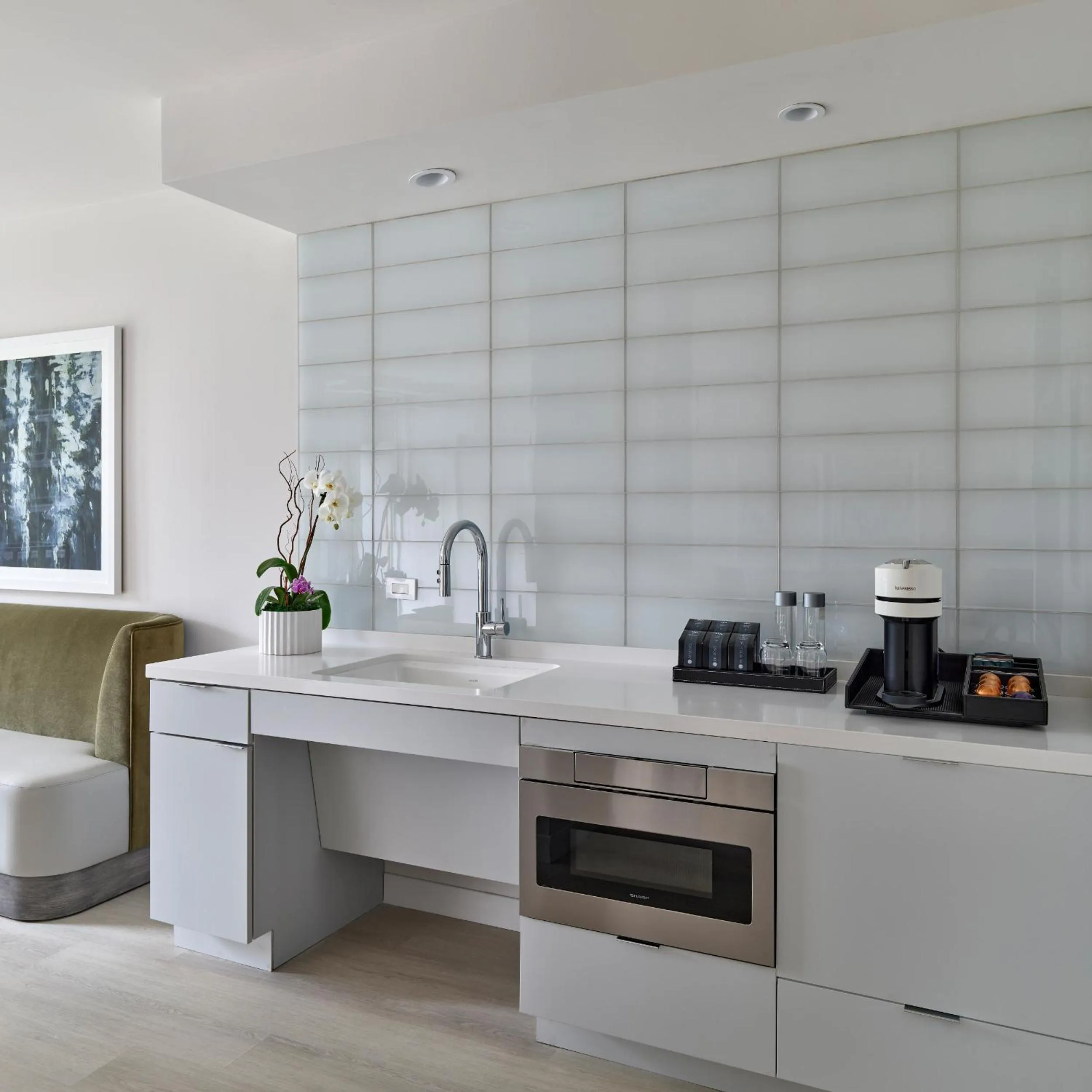 Kitchen or kitchenette in Hotel AKA Washington Circle