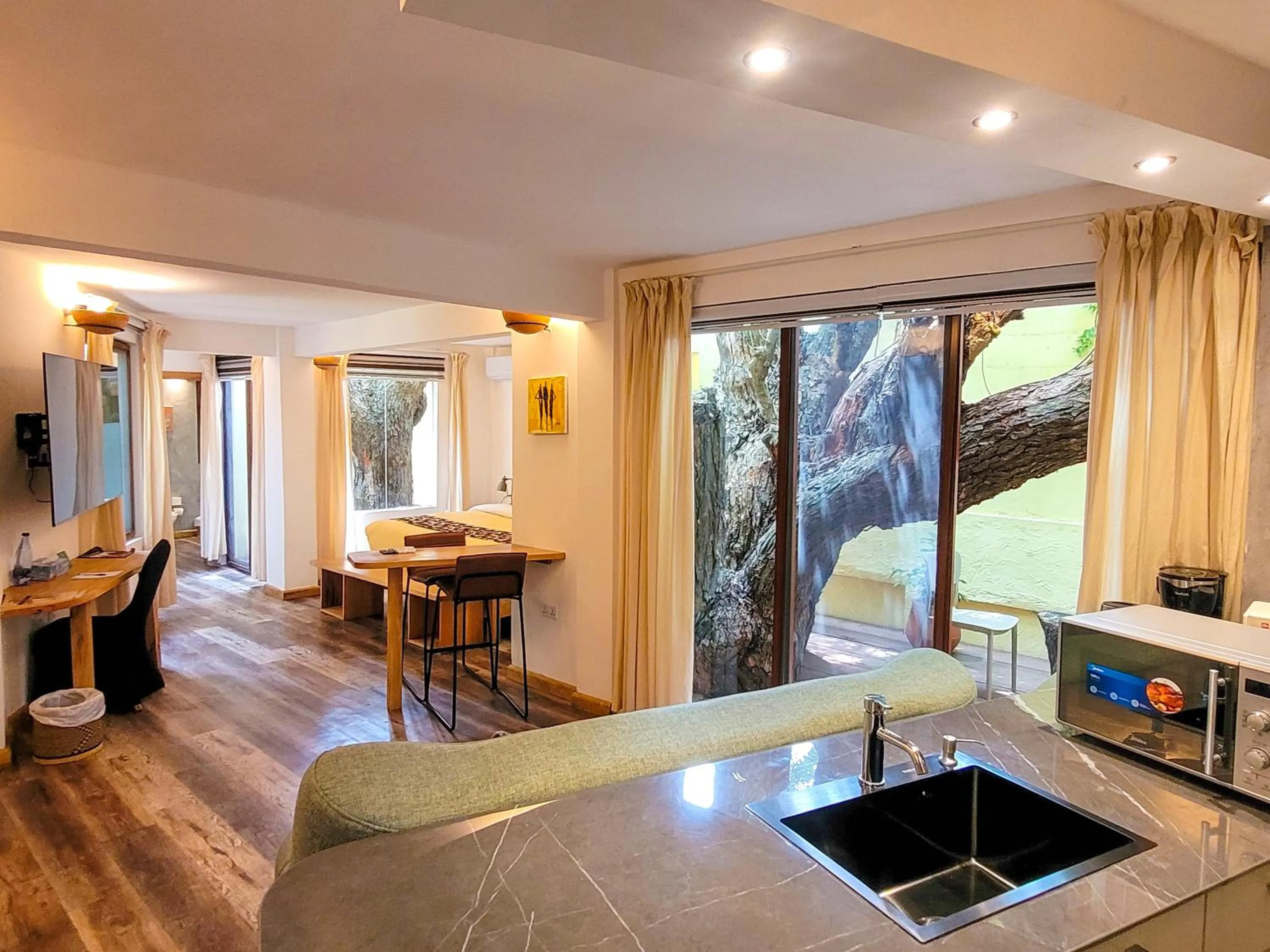 Kitchen or kitchenette in La Villa Boutique Hotel