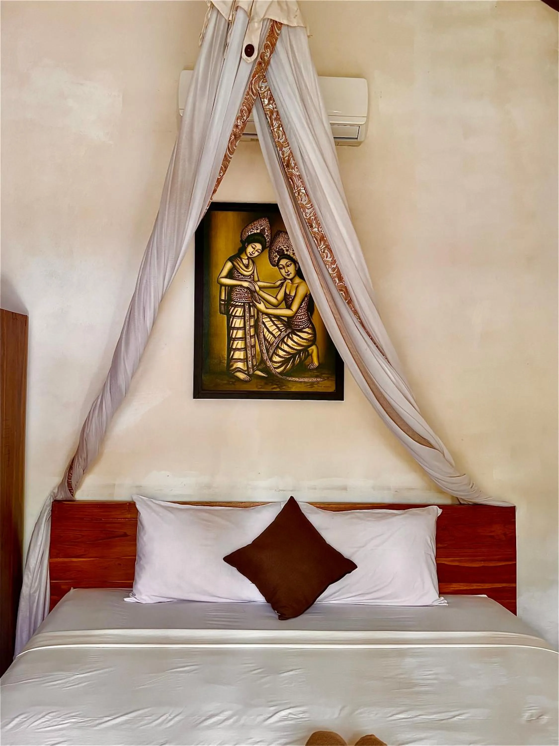 Bedroom, Bed in Alibaba Bungalows