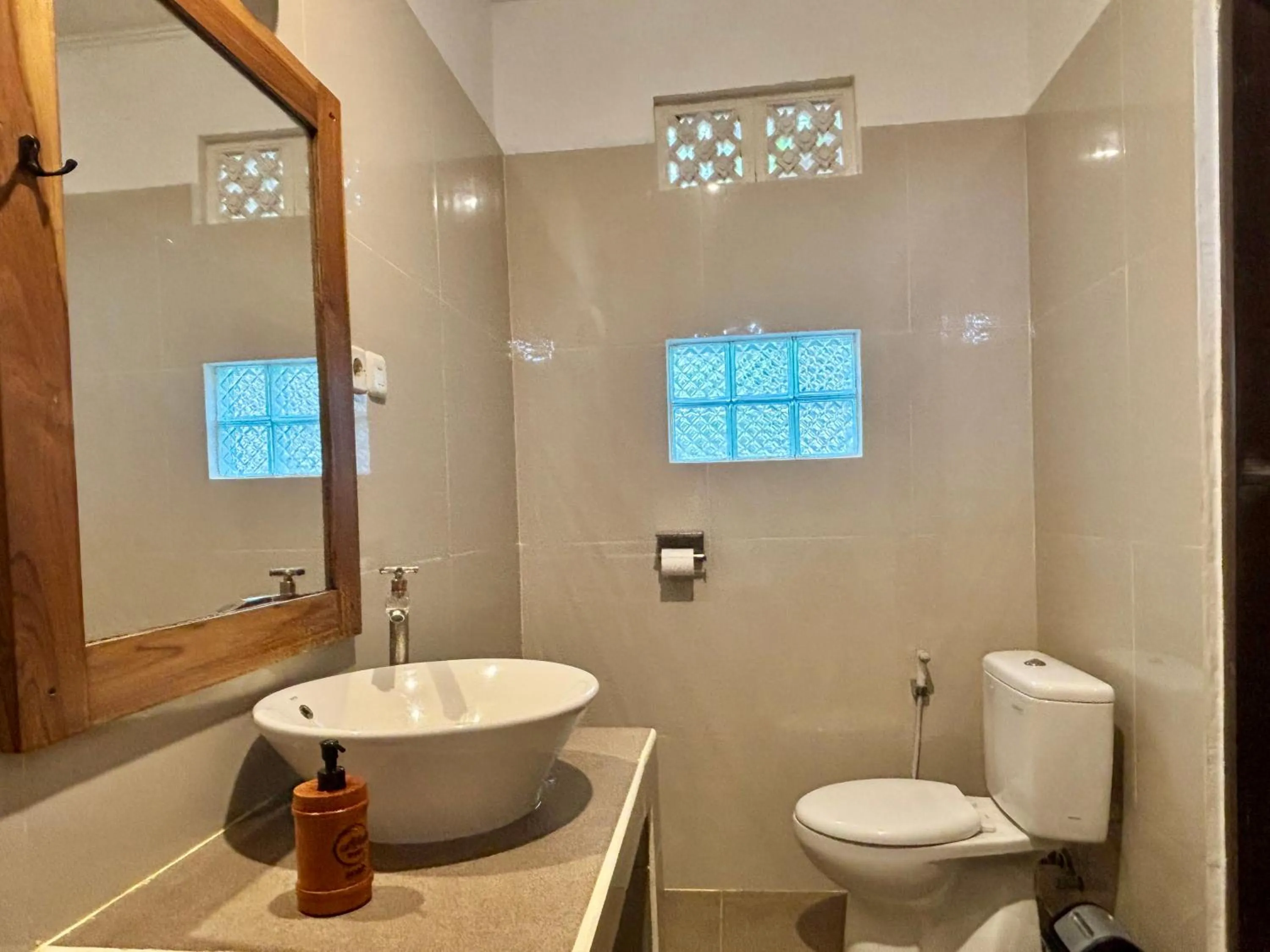 Bathroom in Alibaba Bungalows