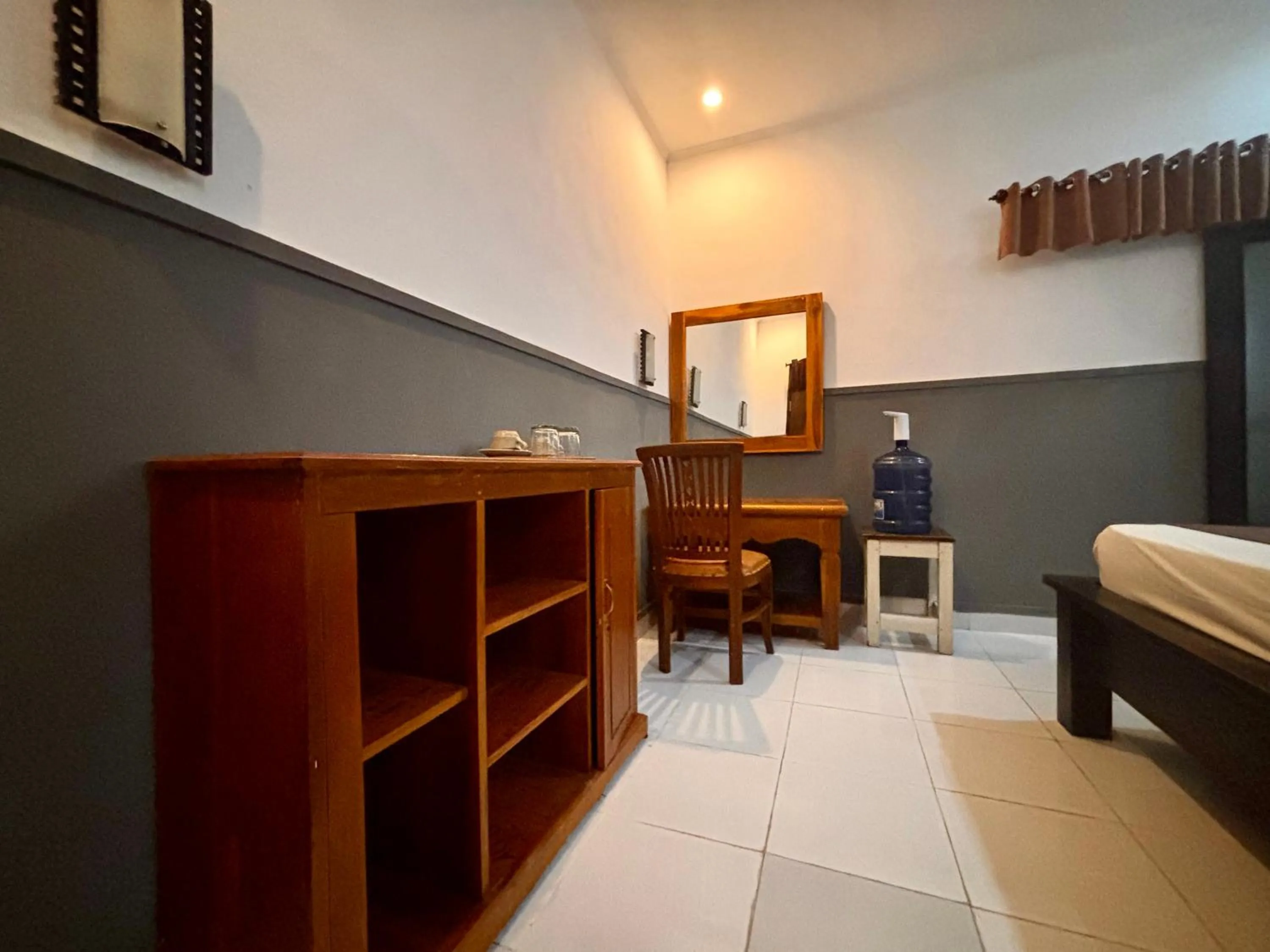 Bedroom, Bed in Alibaba Bungalows