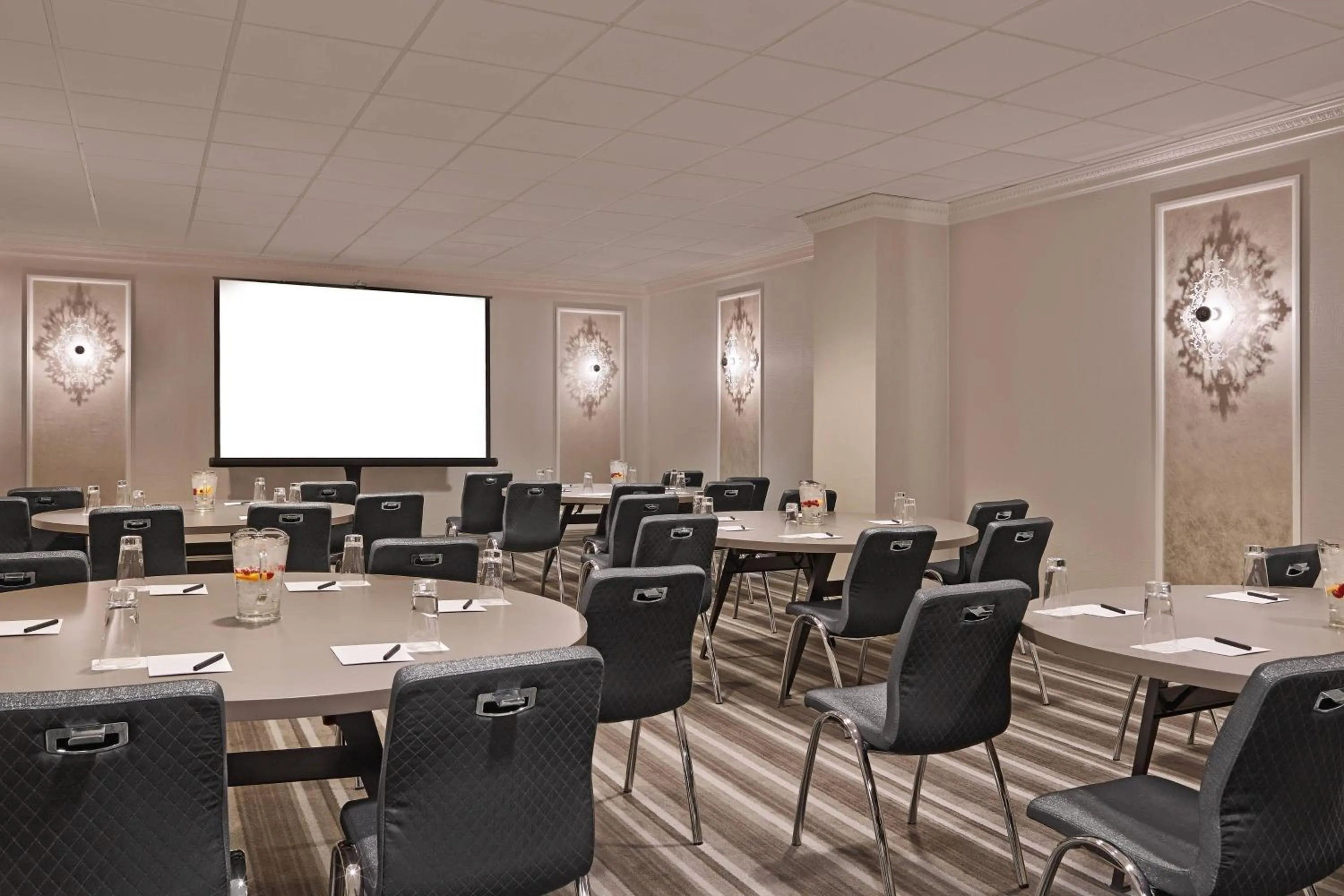 Meeting/conference room in THE MIDLAND HOTEL, Chicago, a Tribute Portfolio Hotel