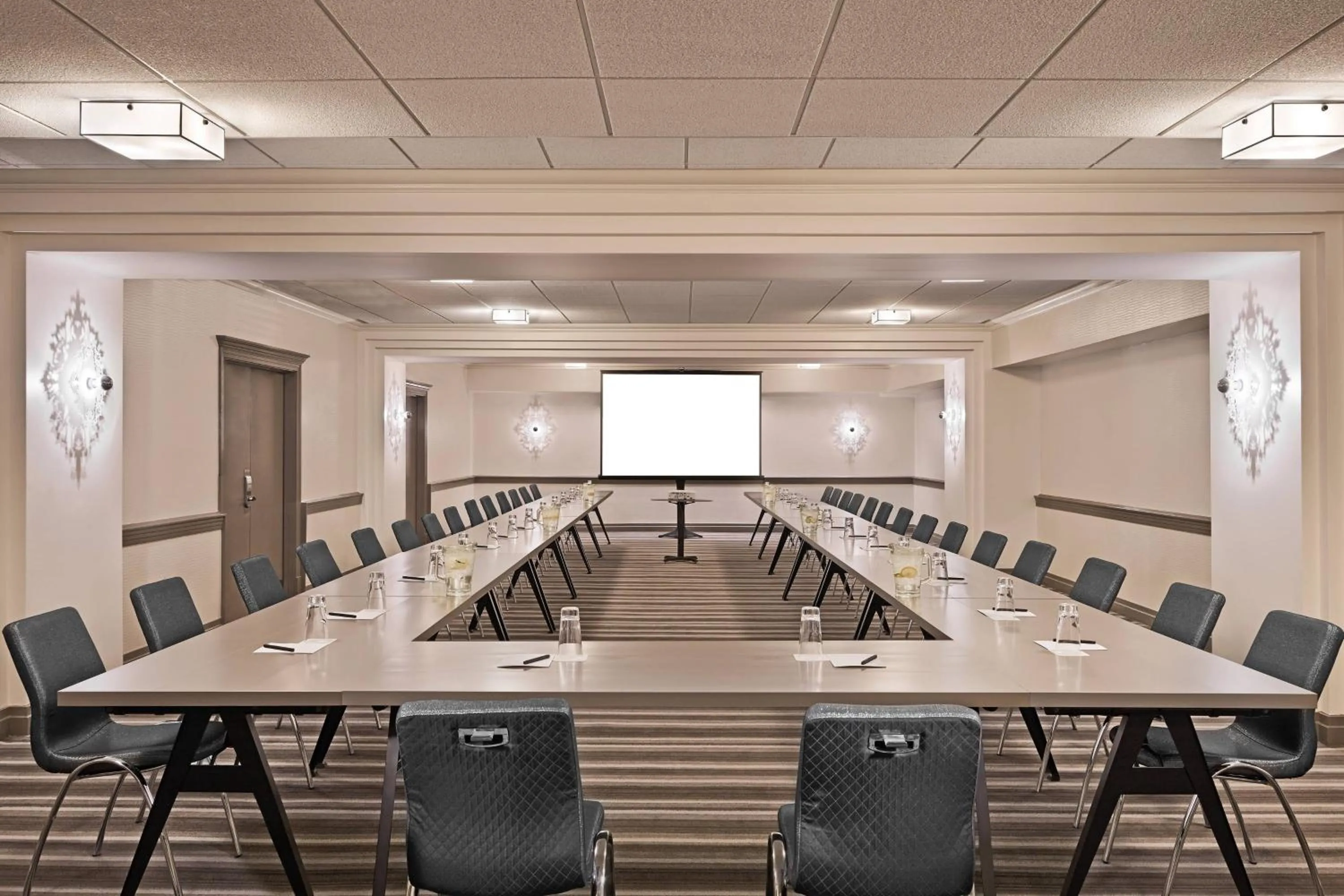 Meeting/conference room in THE MIDLAND HOTEL, Chicago, a Tribute Portfolio Hotel