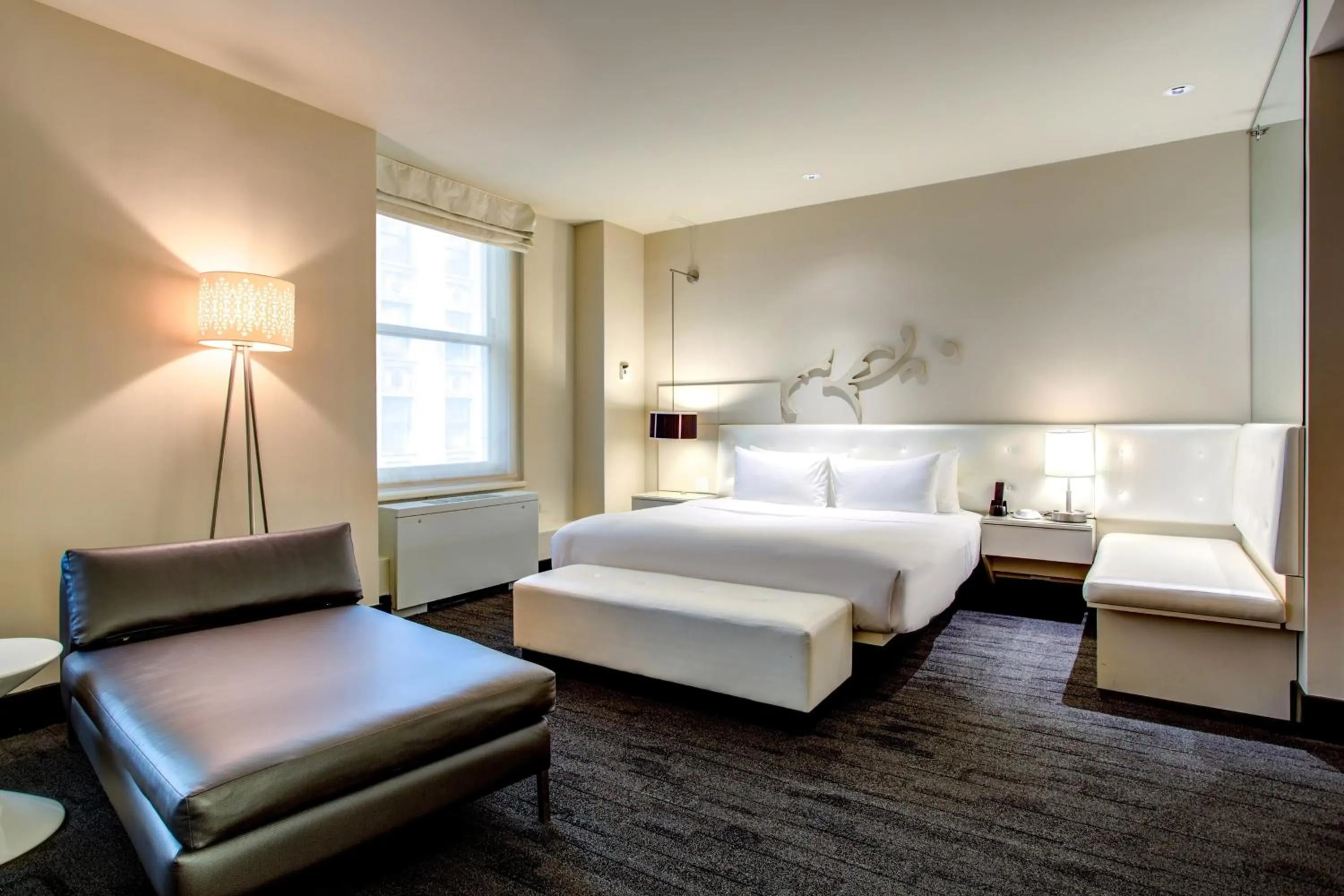 Deluxe King Room in W Chicago - City Center