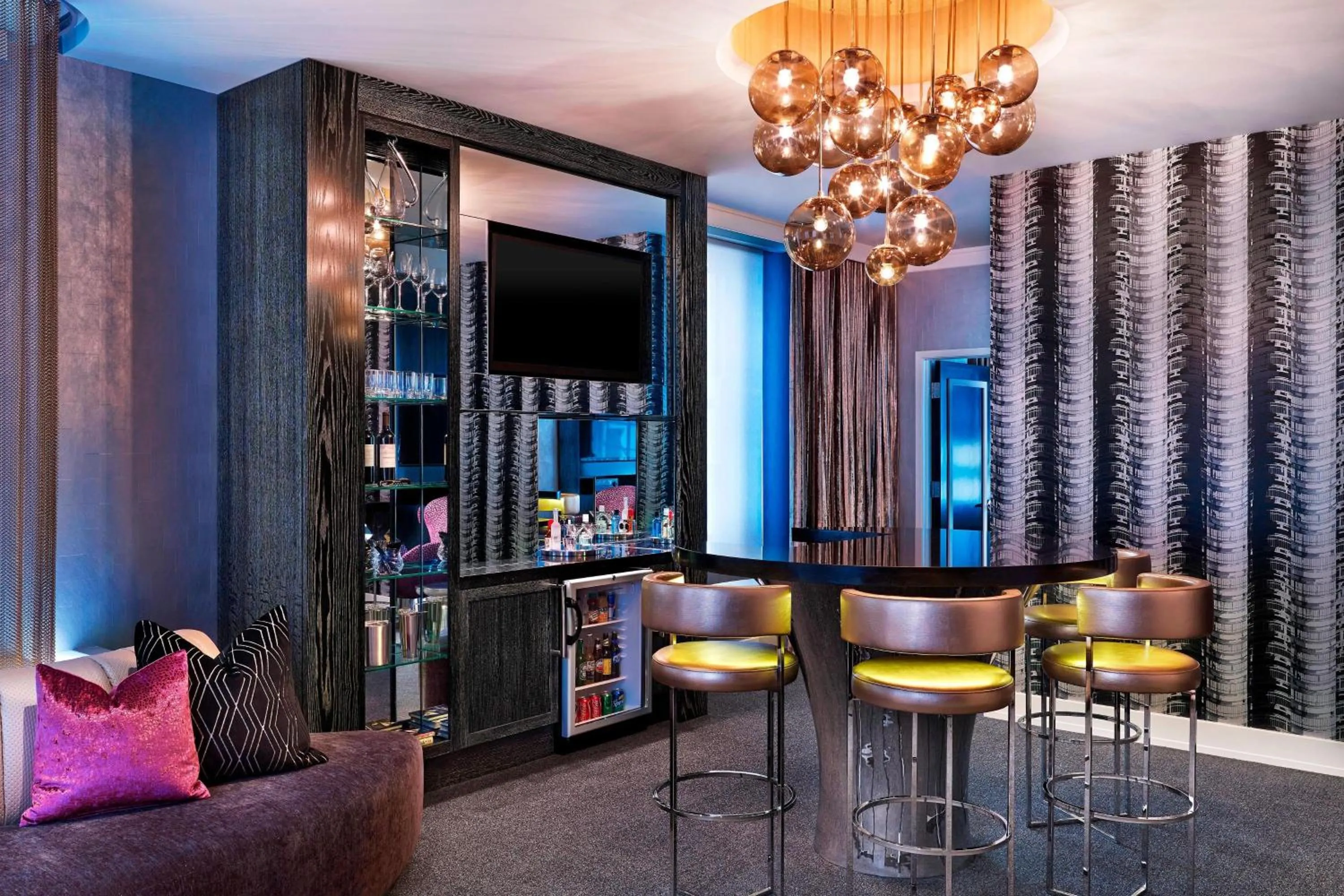 Photo of the whole room in THE MIDLAND HOTEL, Chicago, a Tribute Portfolio Hotel