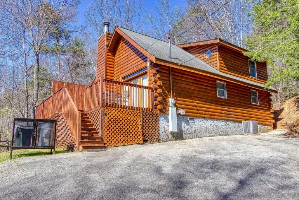 Sugar Bear Lodge, Hot Tub, WIFI, 560 FREE tickets each paid day