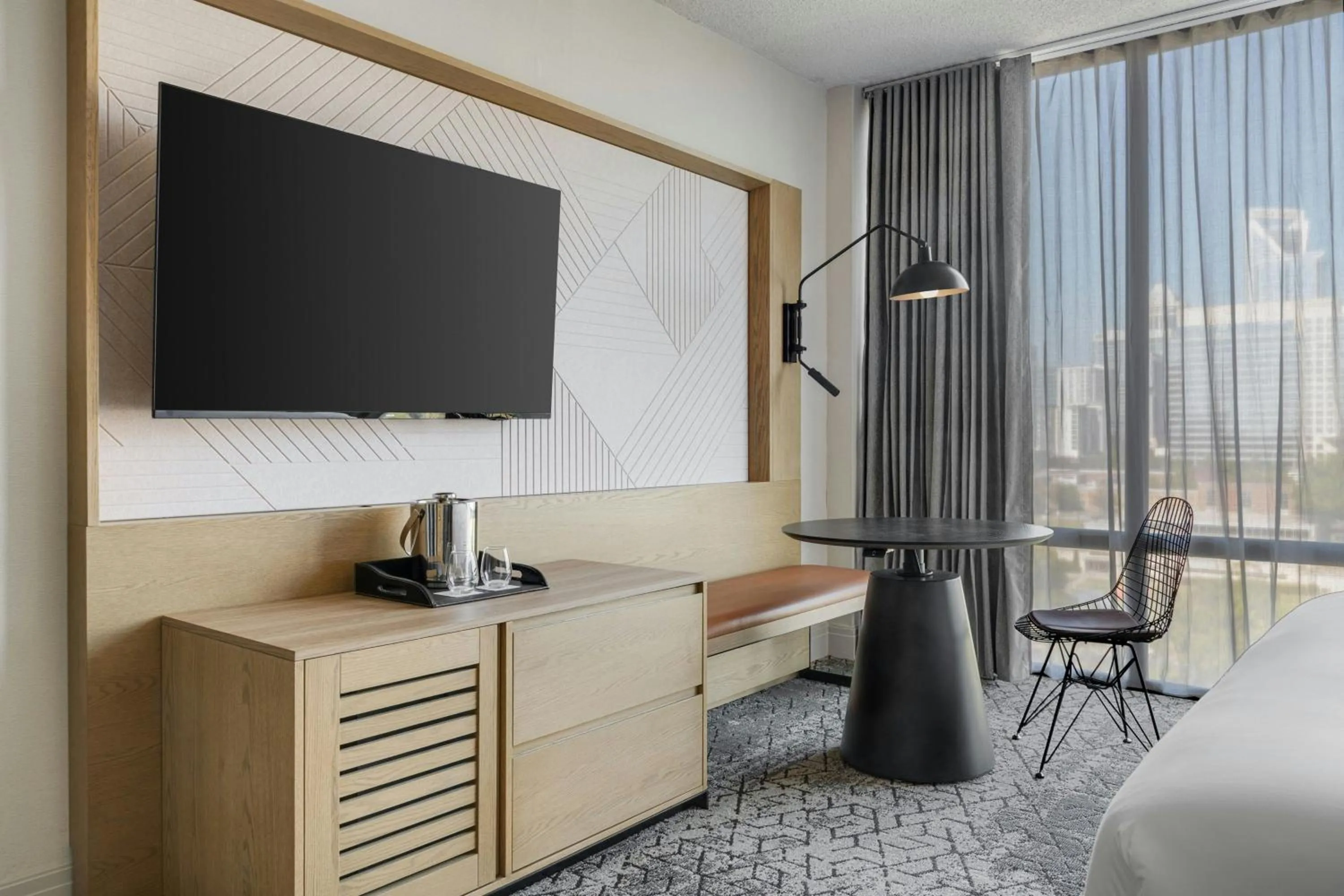 Photo of the whole room in Sheraton Charlotte Hotel