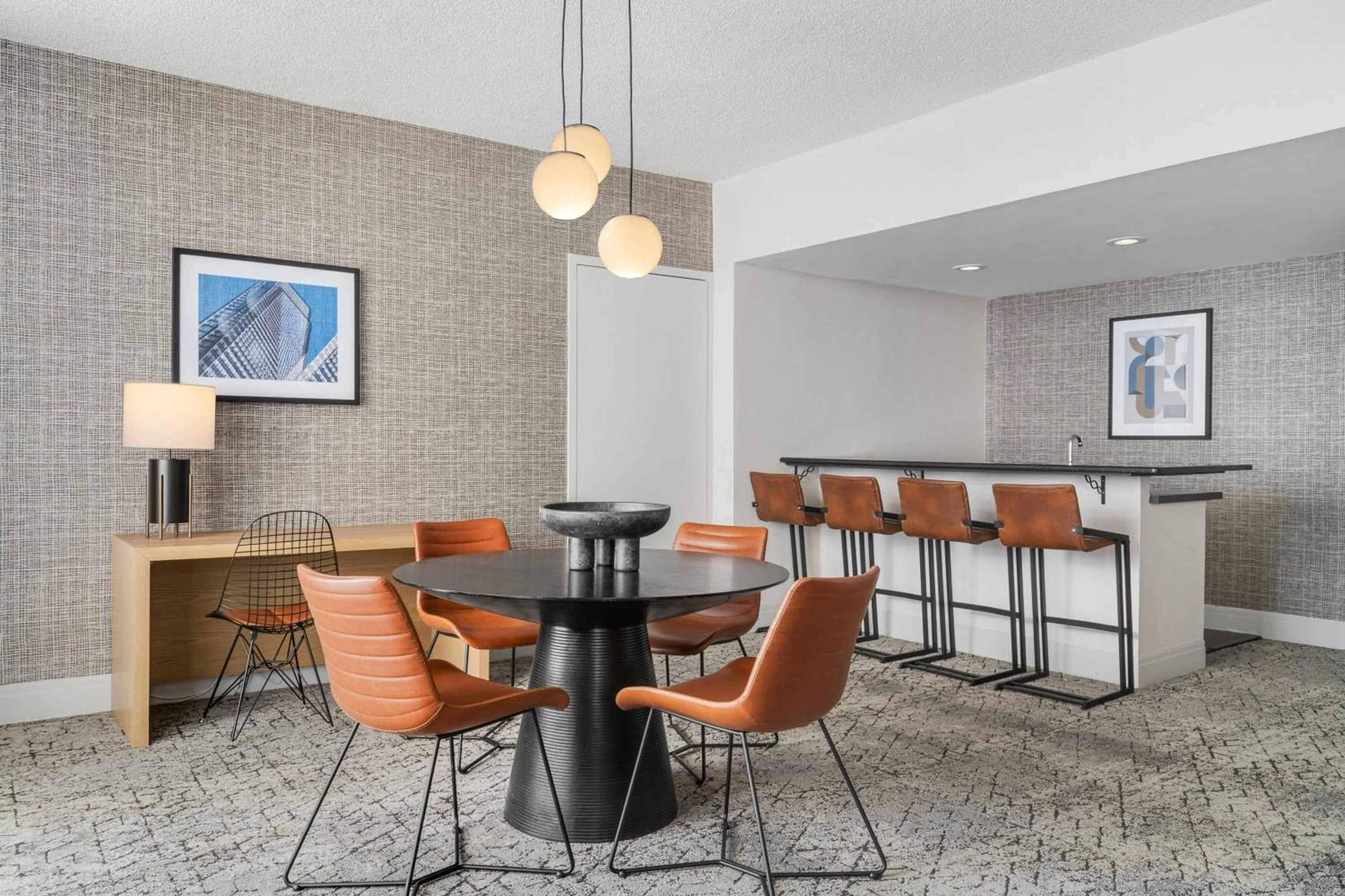 Bedroom in Sheraton Charlotte Hotel