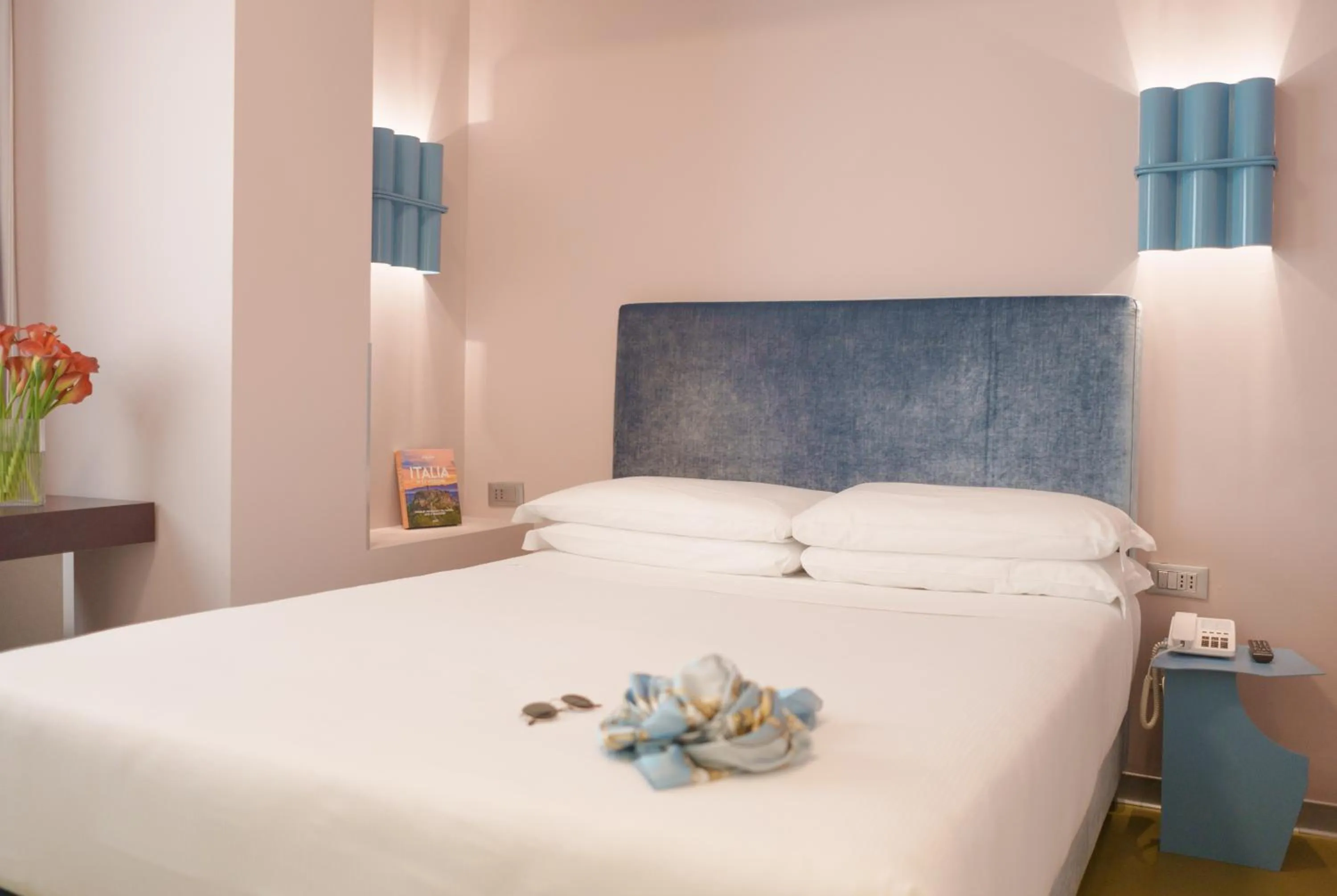 Bed in Moderno Hotel Roma - Adults Only