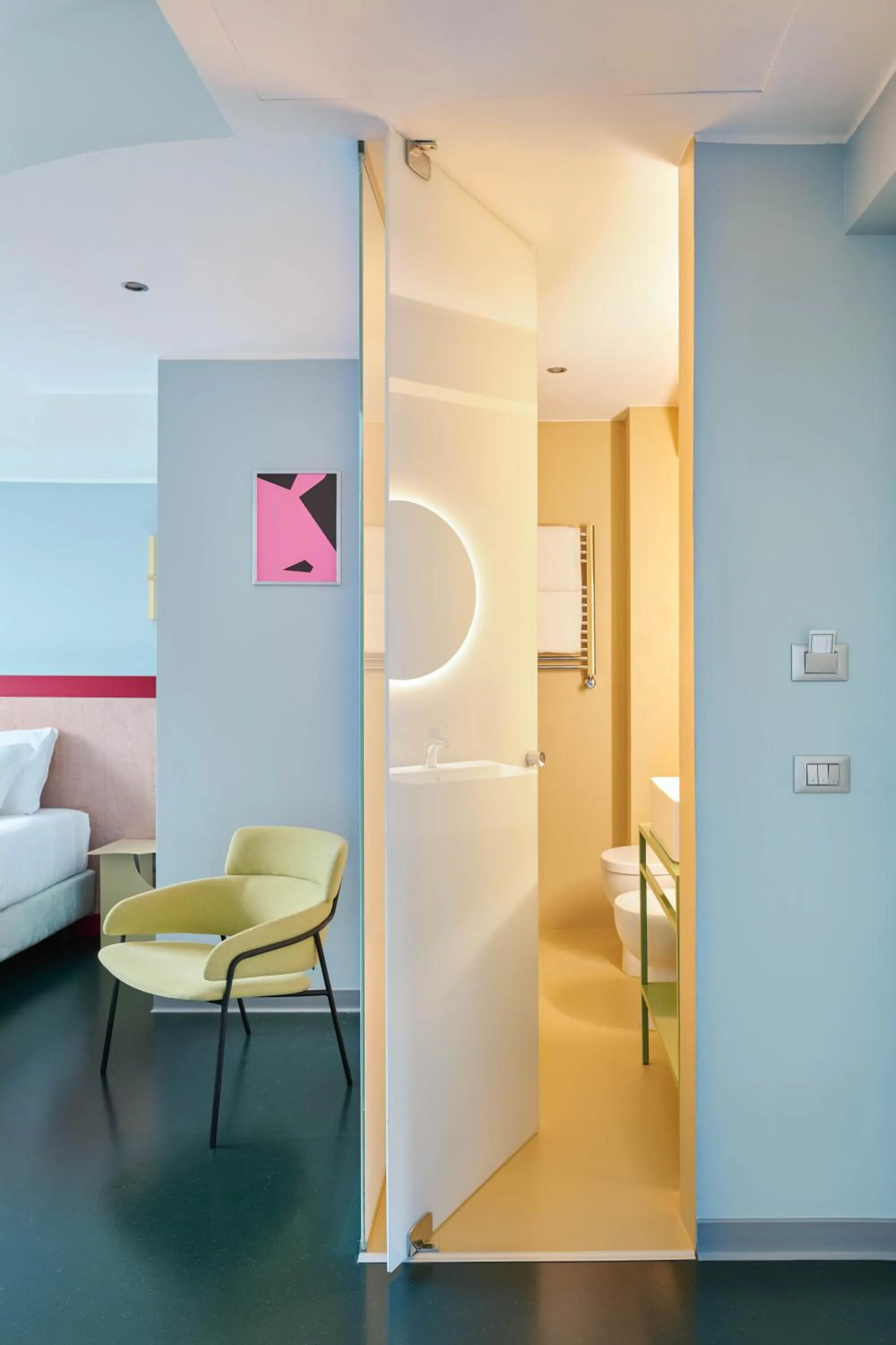 Bathroom, Bed in Moderno Hotel Roma - Adults Only