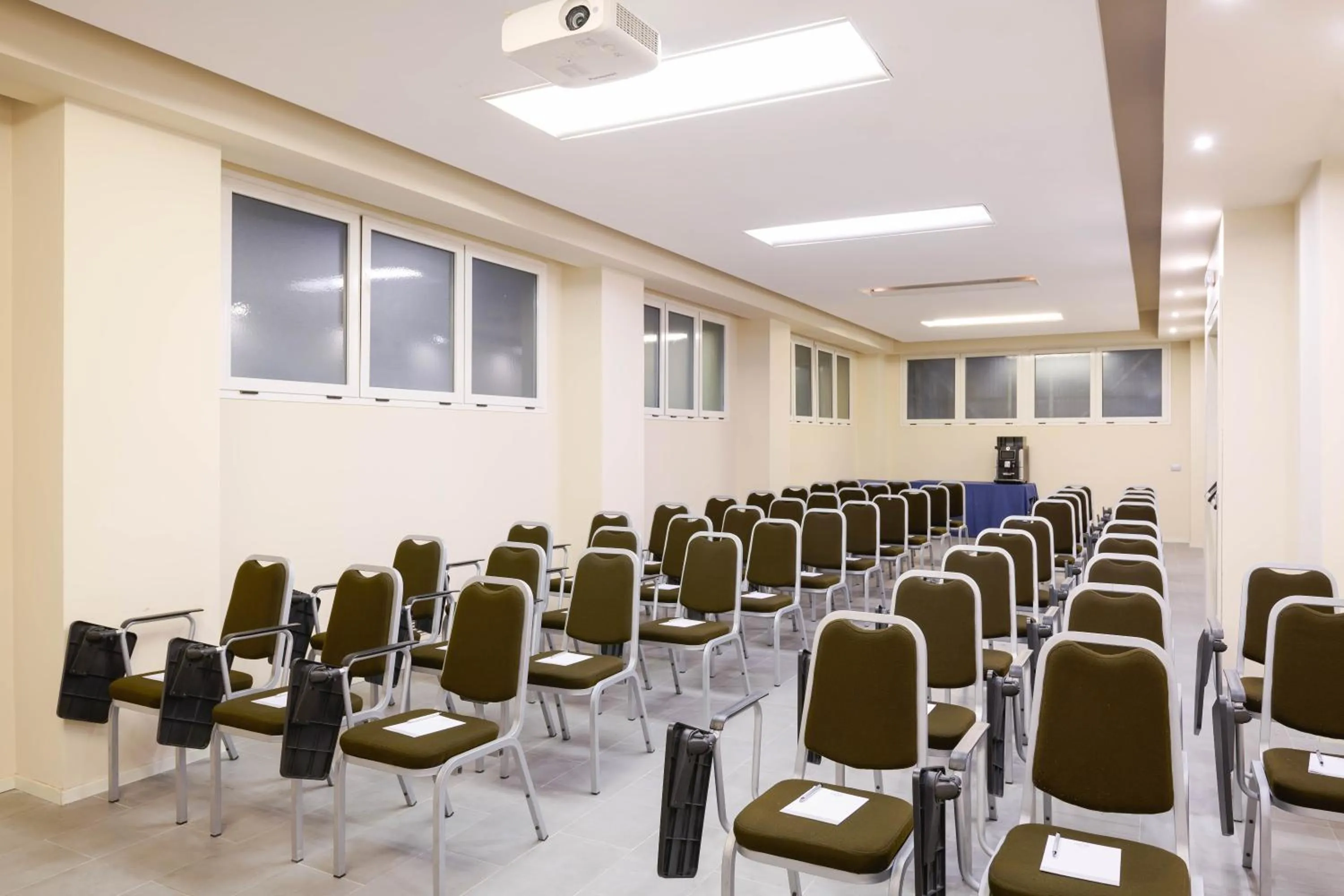 Meeting/conference room in Moderno Hotel Roma - Adults Only