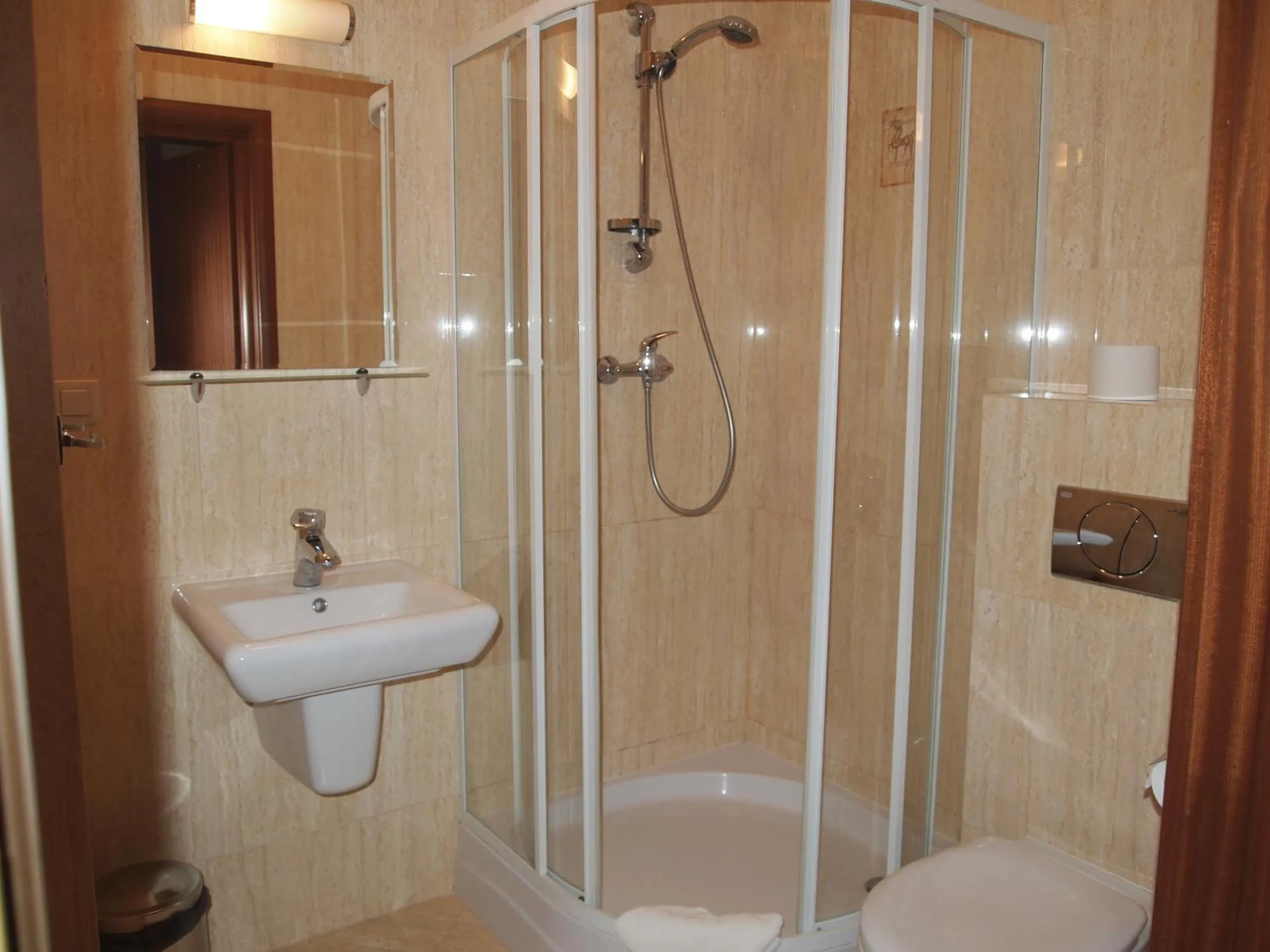 Shower in Srebrne Tarasy