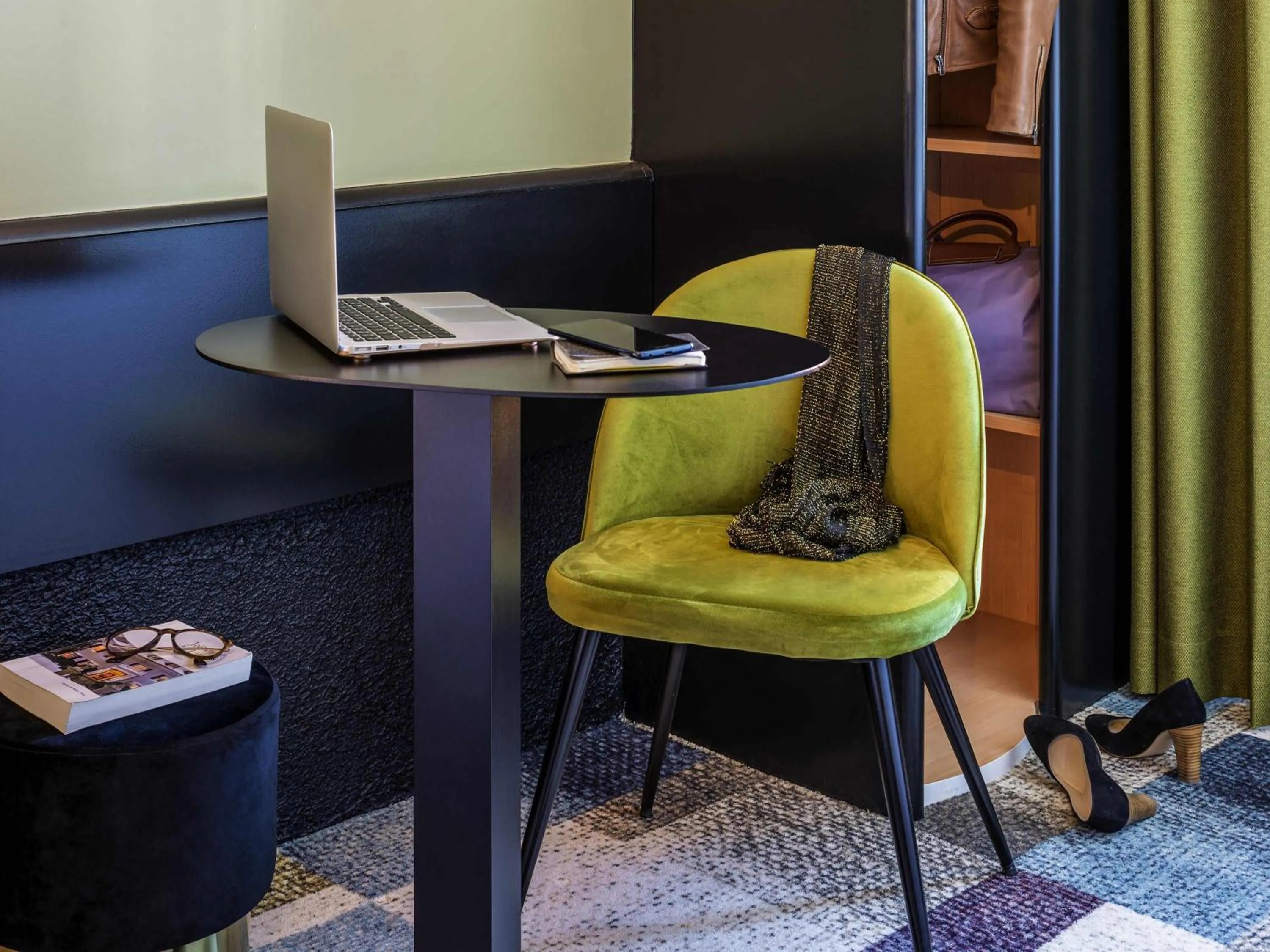 Bedroom in ibis Styles Boulogne sur Mer Centre Cathédrale