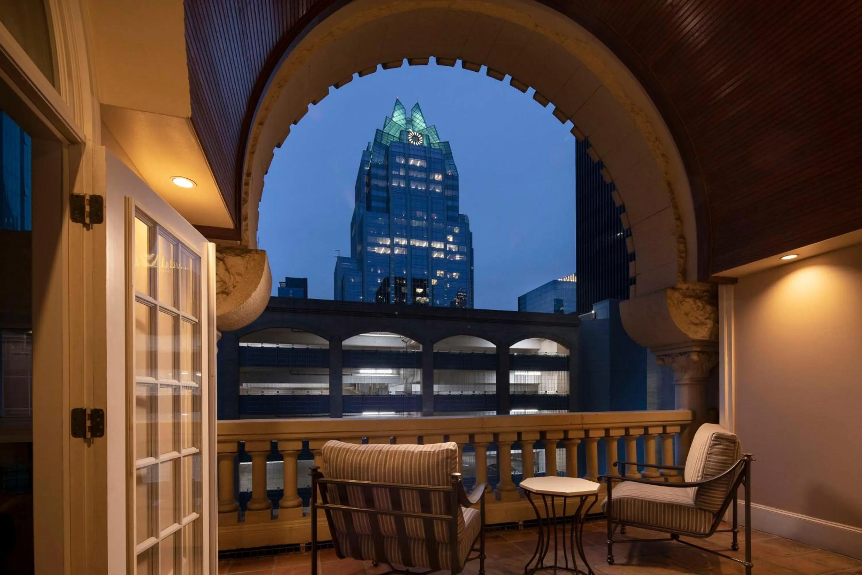 Photo of the whole room in The Driskill
