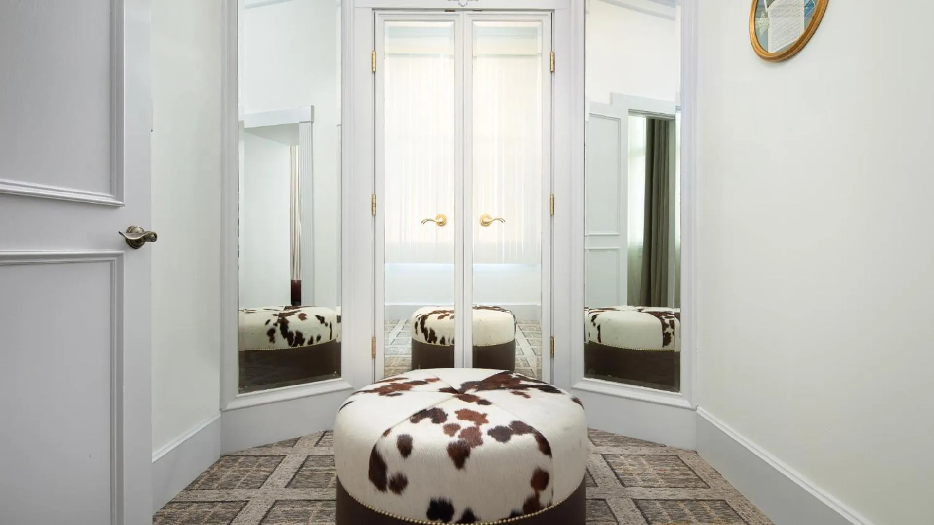 Other, Bed in The Driskill